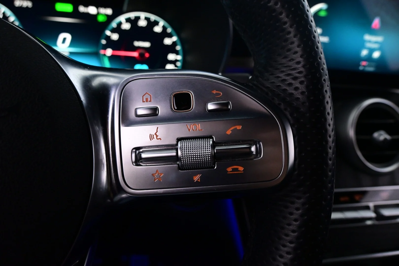 Car Image - 56PTUY2JDRwIOvEGZOq5JS