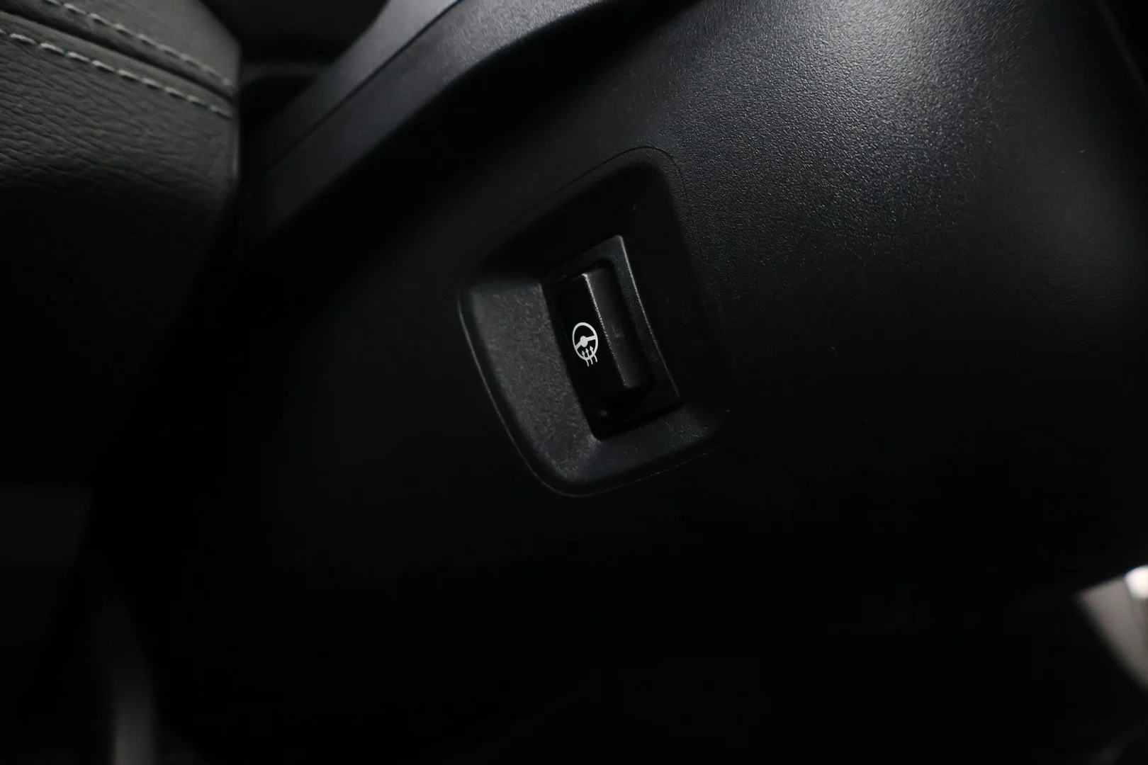 Car Image - 2uhWUnuCpmzMZjnxIF199n