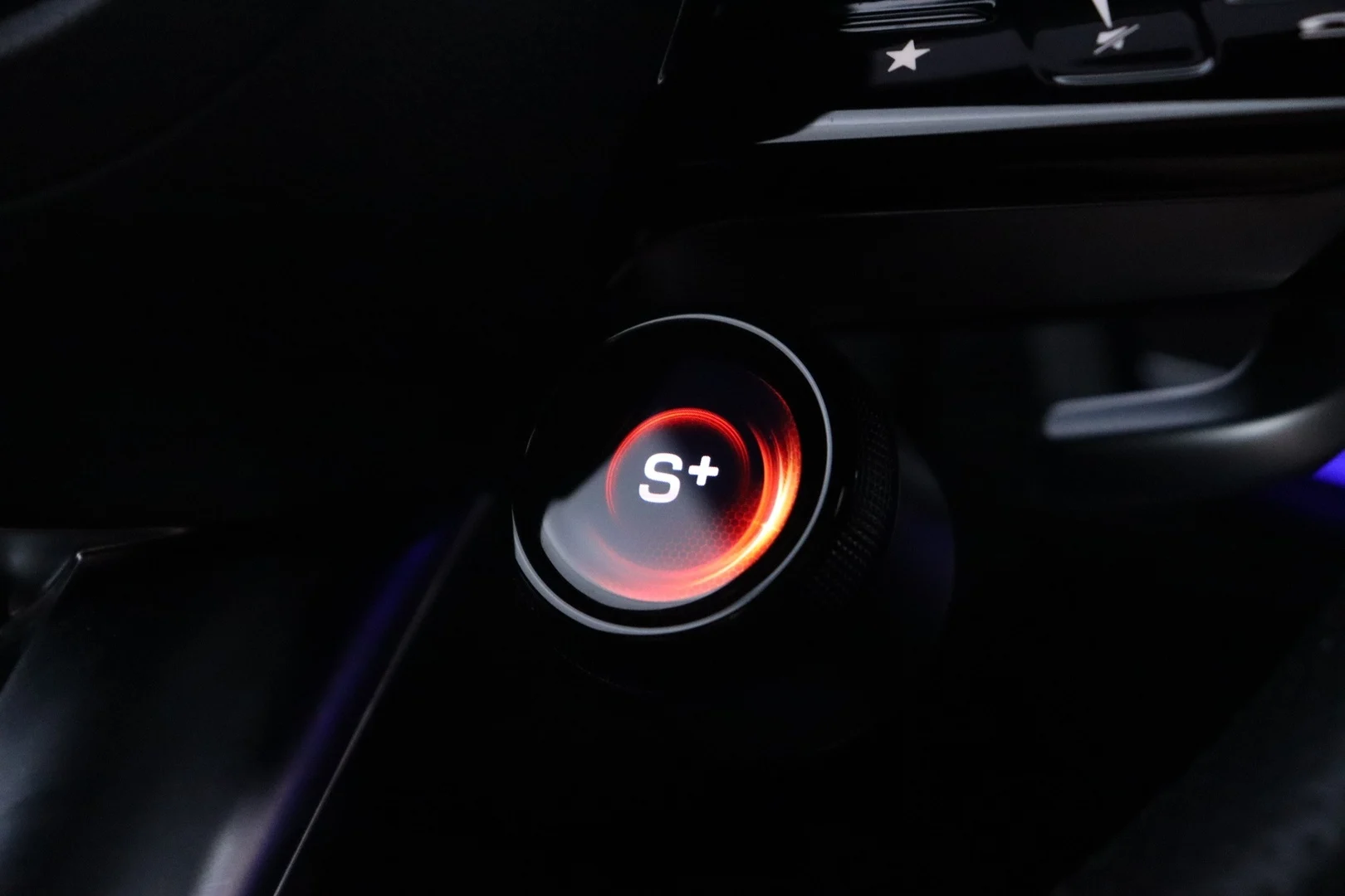 Car Image - 1iYdBLWrGIKp50t6WitZbf