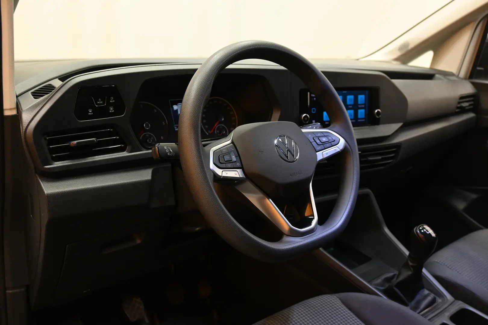 Car Image - 2t0pJD5E1xSzvaCYnbWIEj