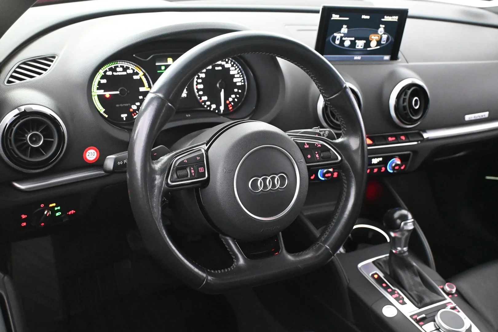 Car Image - 6OAJpTUm9wrykCmkKXK5Zi