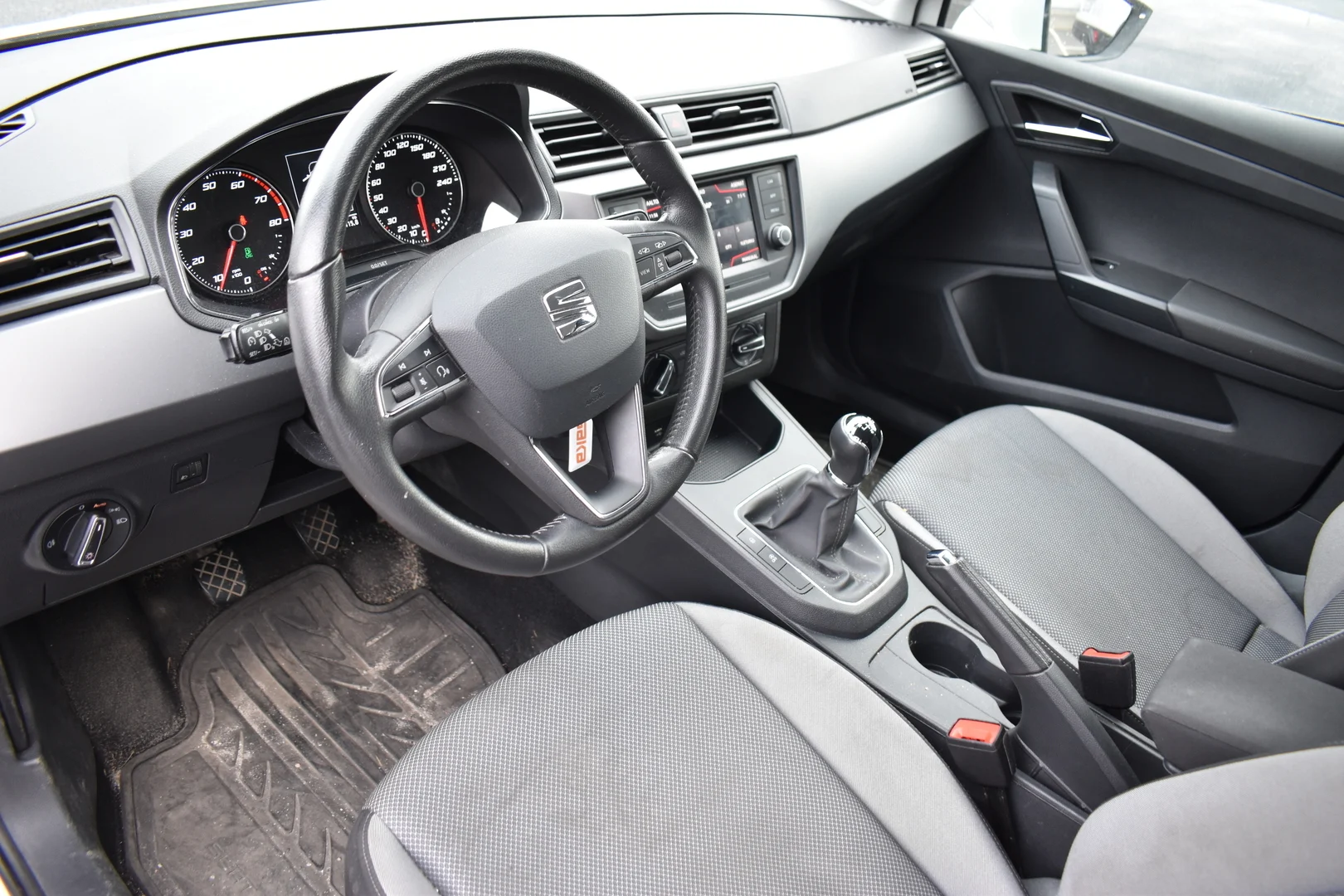 Car Image - 6YuSDh4Ox7Merqu4Ur8B9Z