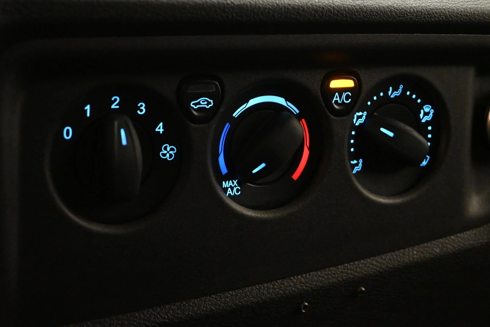 Car Image - ez20SG7BNICsUYl5VtD8I