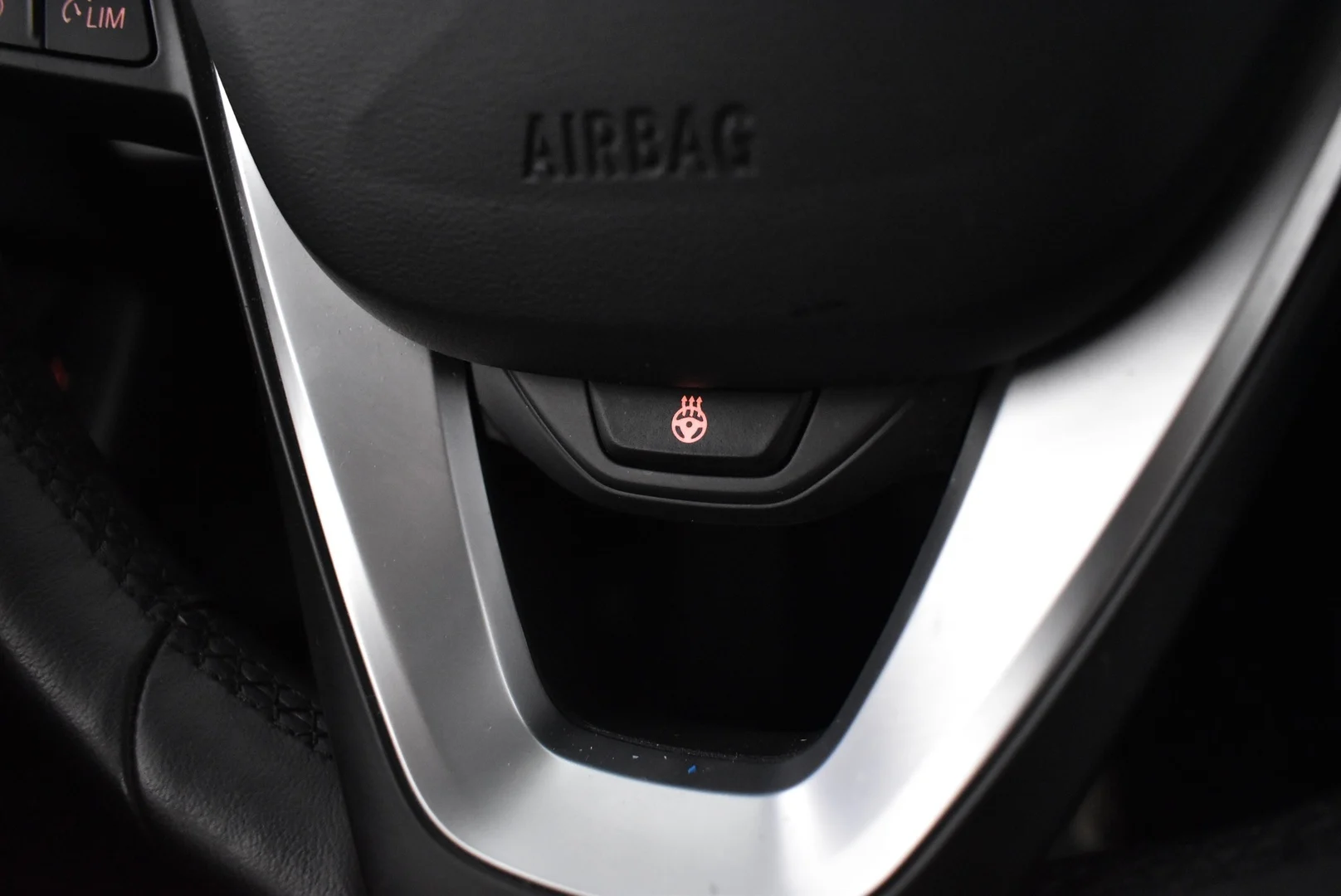 Car Image - 2fH8KxORdvyTB1YZ36yMU5
