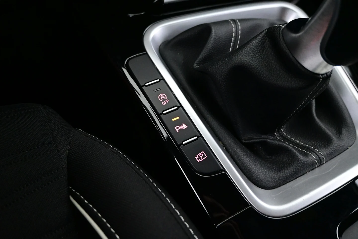 Car Image - 1afBniKKkVOUEPQ3G2tUGa