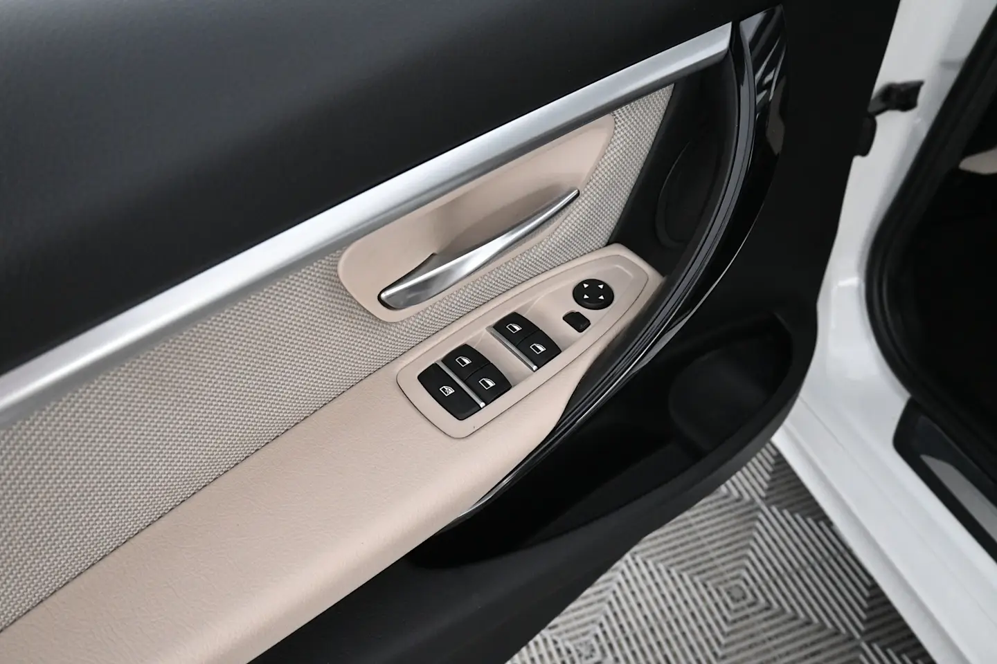 Car Image - 3oY03wpYYcIPgop4uHRSPJ