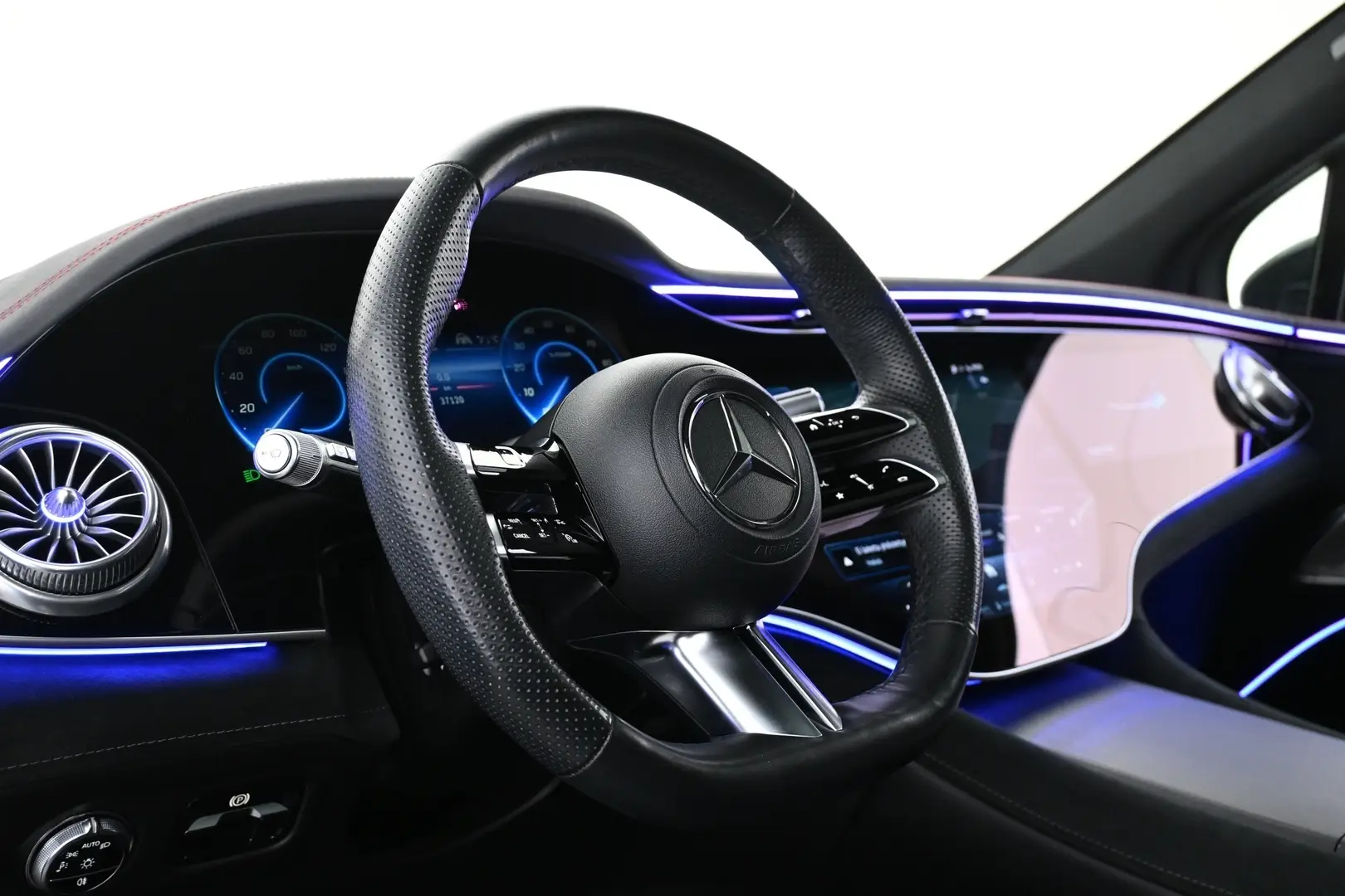 Car Image - 140ZII9XkbIkxbUb7sOgV6