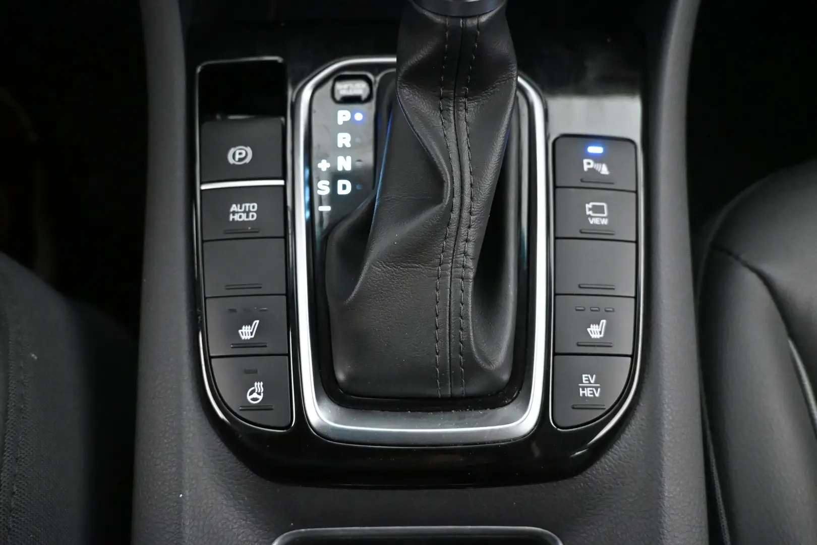 Car Image - 33sIctCa3a0nfm4K22bIgj