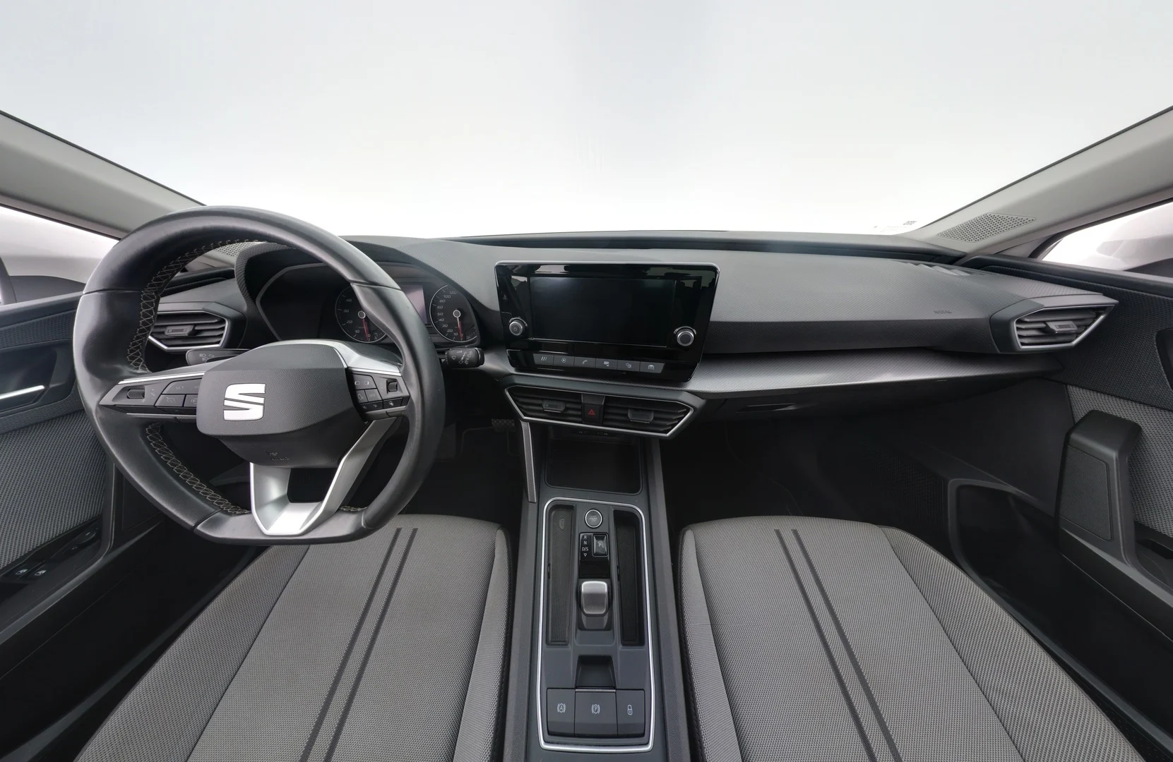 Car Image - 6BpD9nHUfbxQisxqGgGECV
