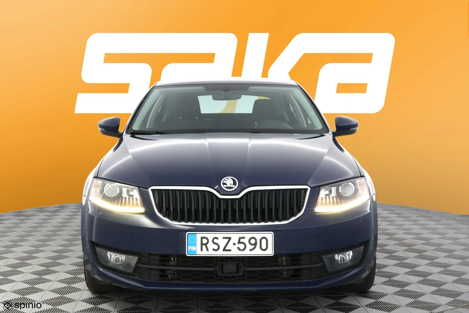 Car Image - 72SFiUHqw3k0LLy9IqUhzn