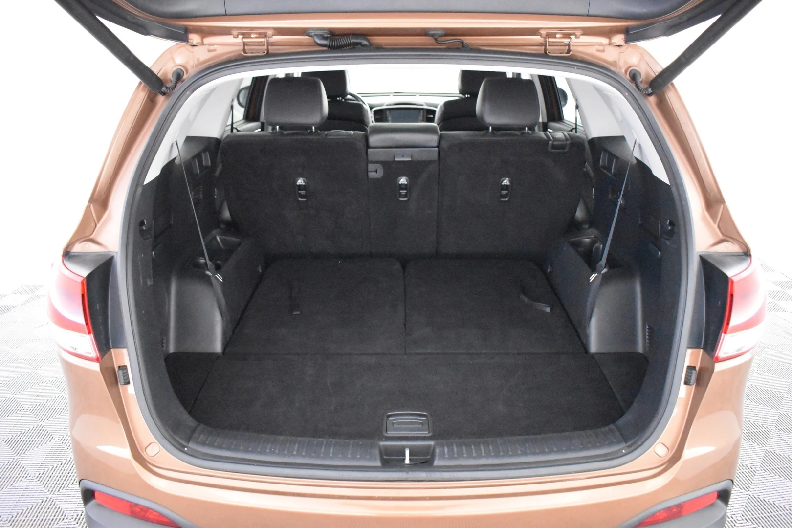Car Image - Gvs1S1CtvCkX3dCba9ZgV