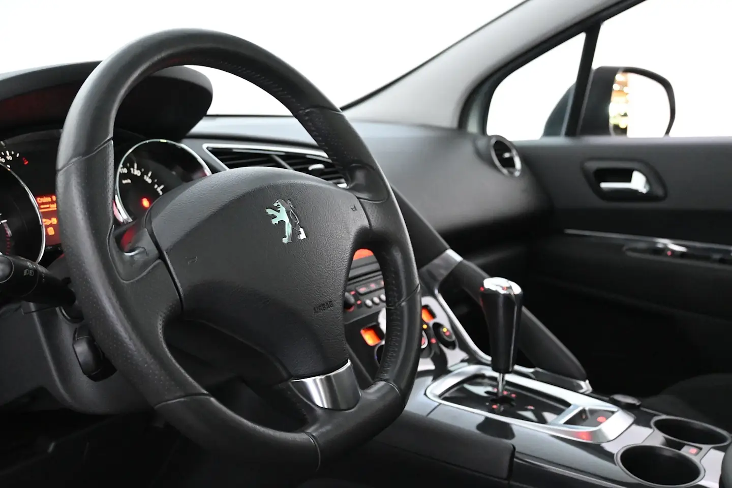 Car Image - 5lQQXmHQFNKO91qYH19Gf5