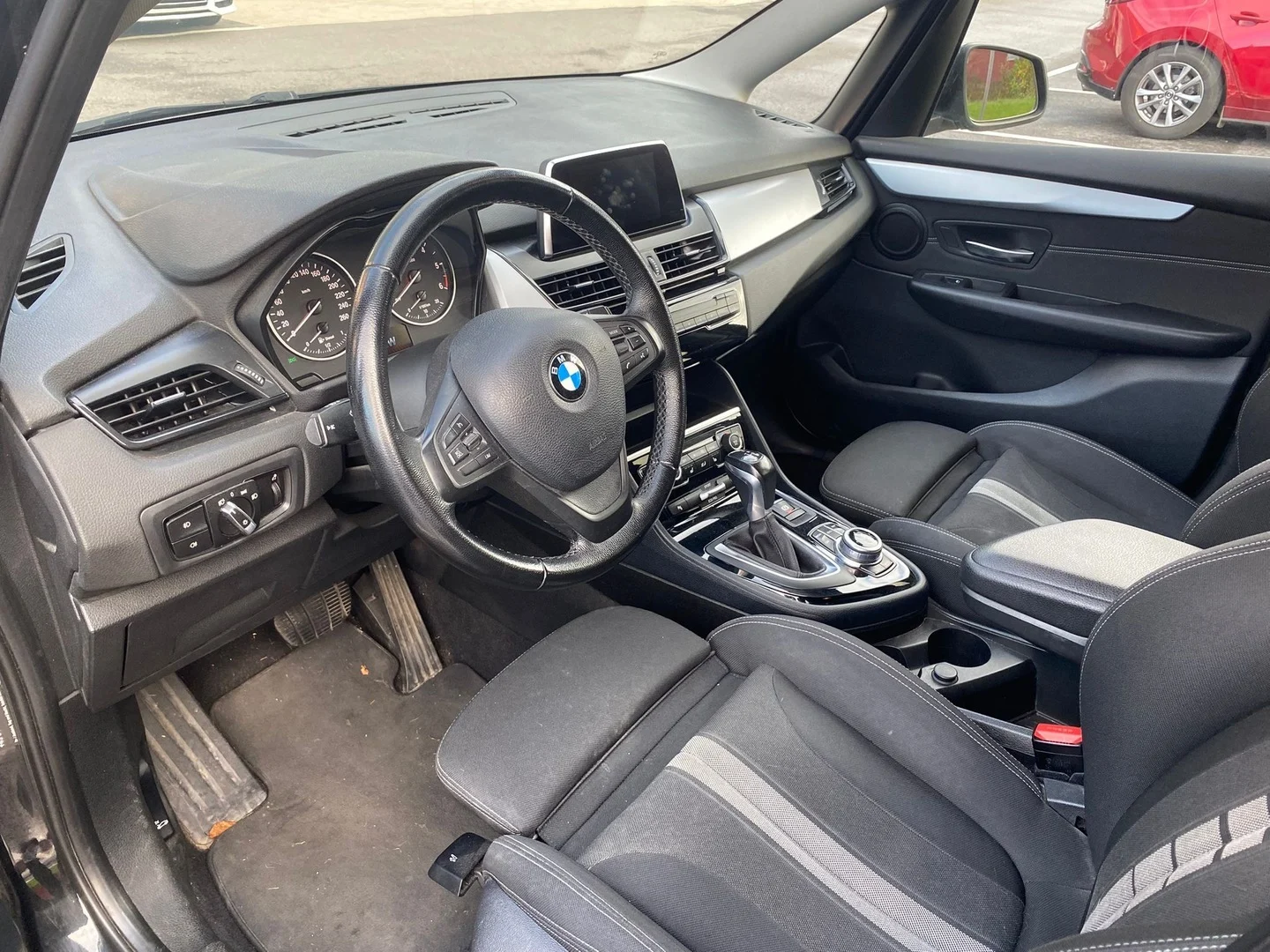 Car Image - dLvzBGY1krVpYmWxymHe3