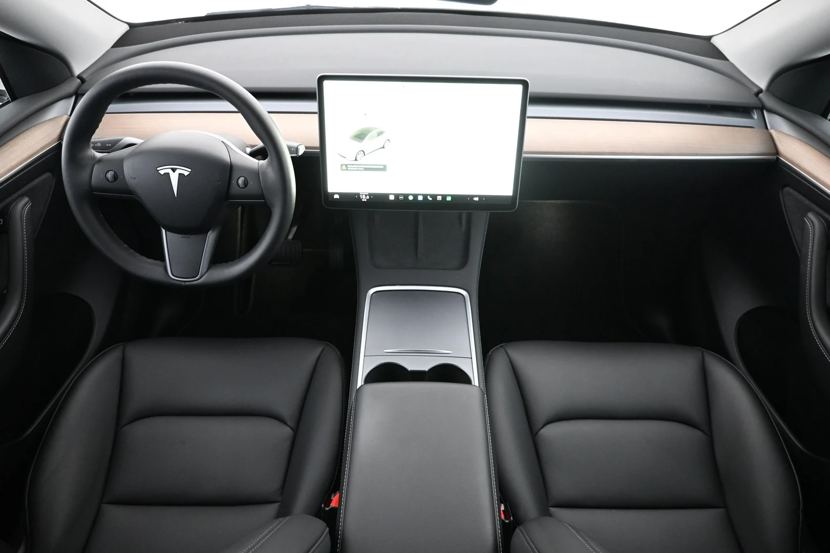 Car Image - 4phcS4iBVMbvrs1Lb3WIzH