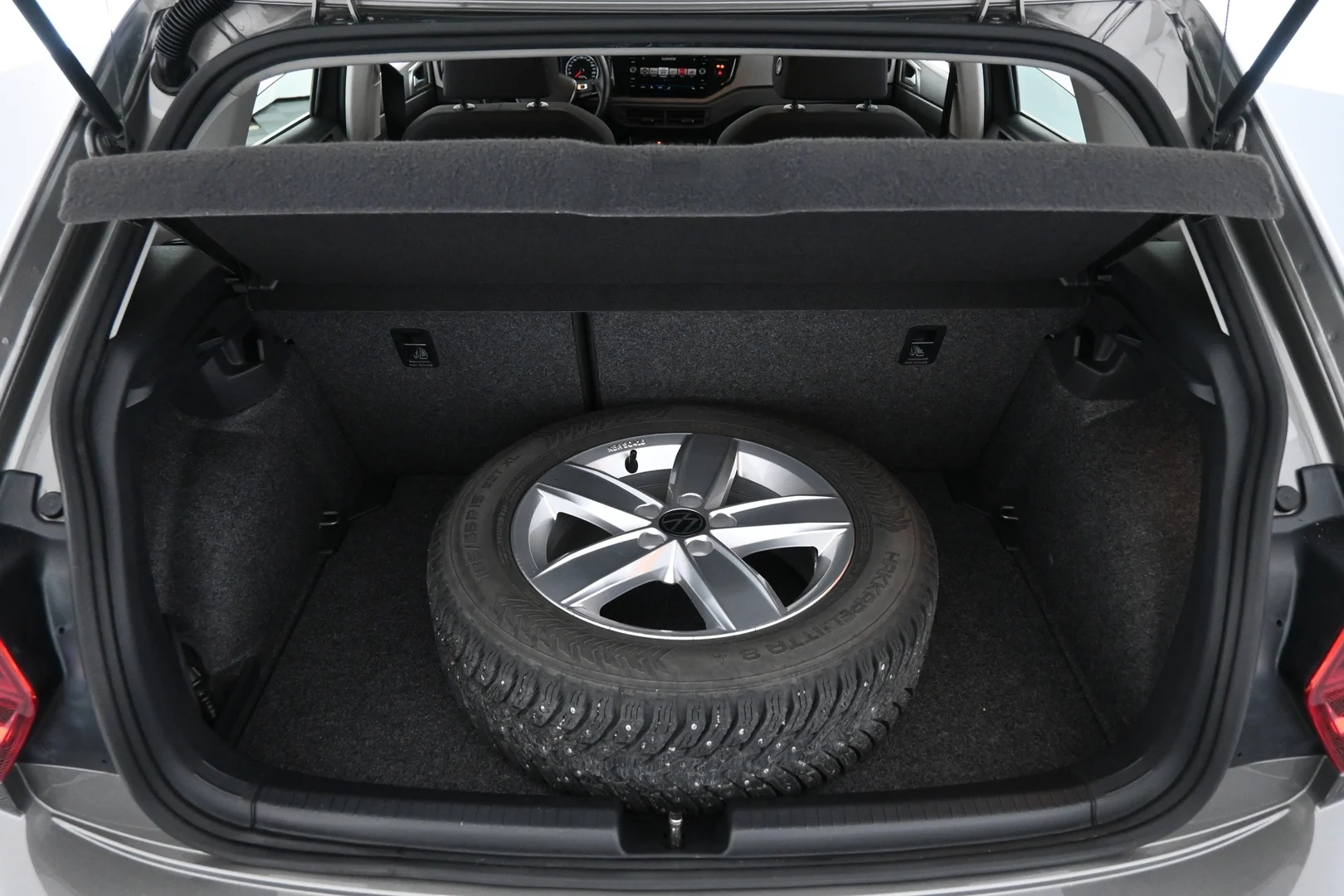 Car Image - 4y0fFQJYoJegwNGeOcisH7