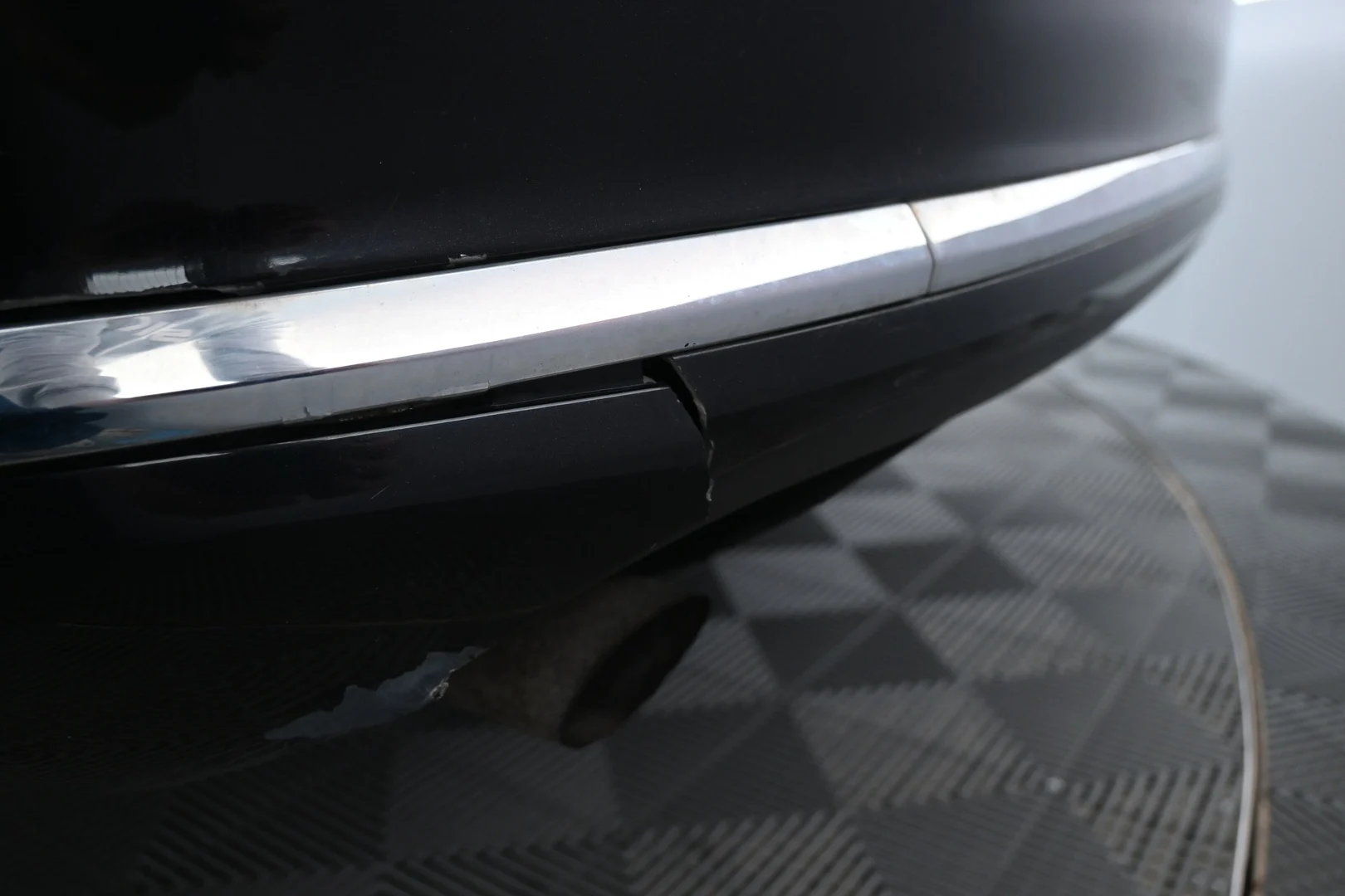 Car Image - 1d0el1UEcZKp0Zbo4VivaJ