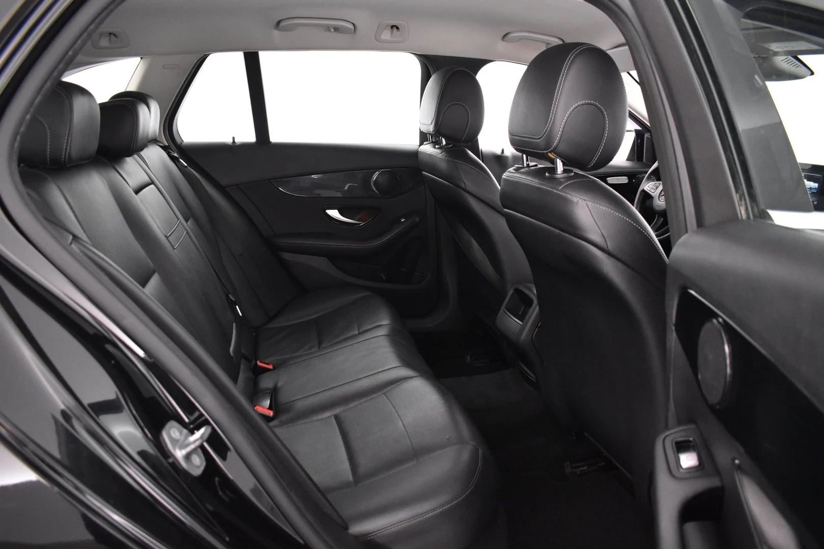 Car Image - 2hTY6Ttc1xEWRav3V1ysR9