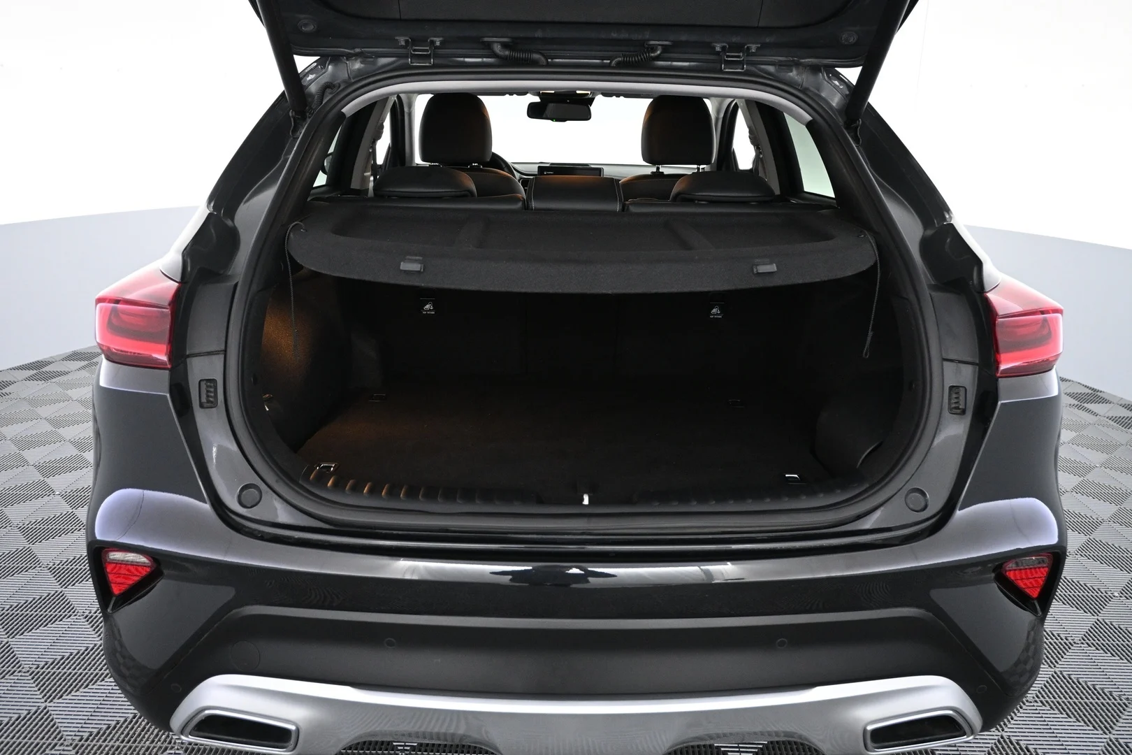 Car Image - 1Ip6NlMuVcgY8VkT6X66us