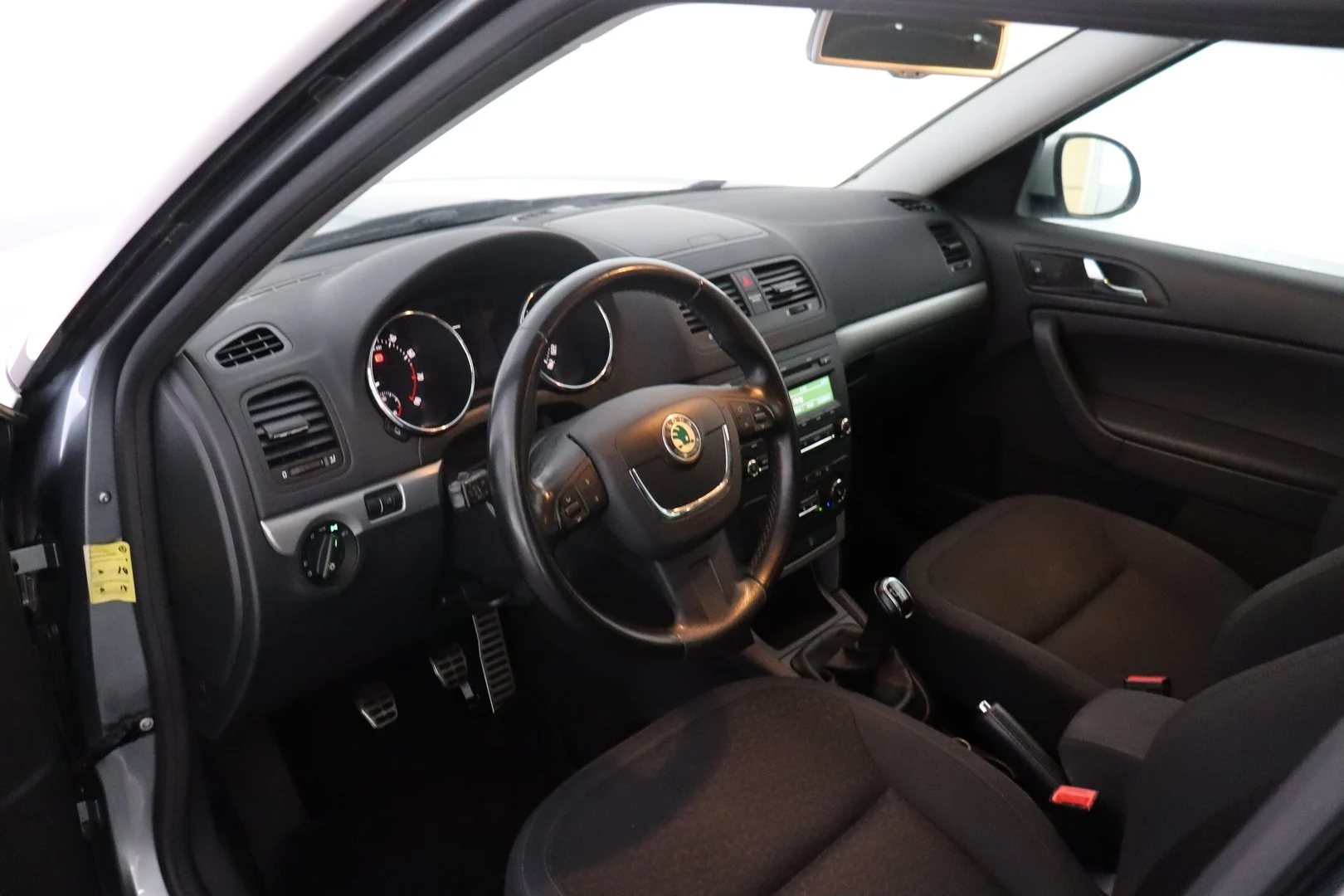 Car Image - 45GSfNC5e352kwKOWXE202