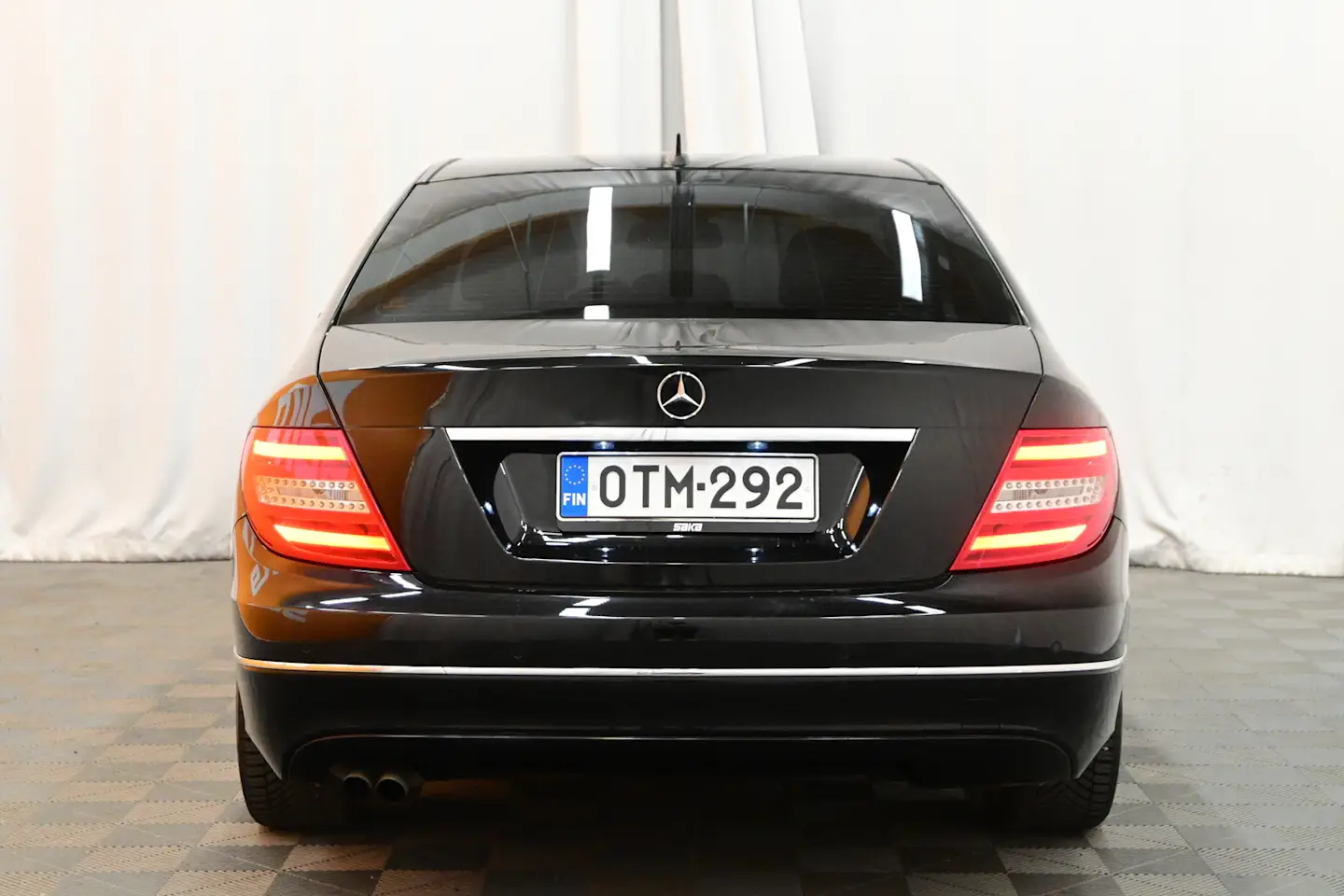 Car Image - 3fWj8c9gbLnb9A818AOroy