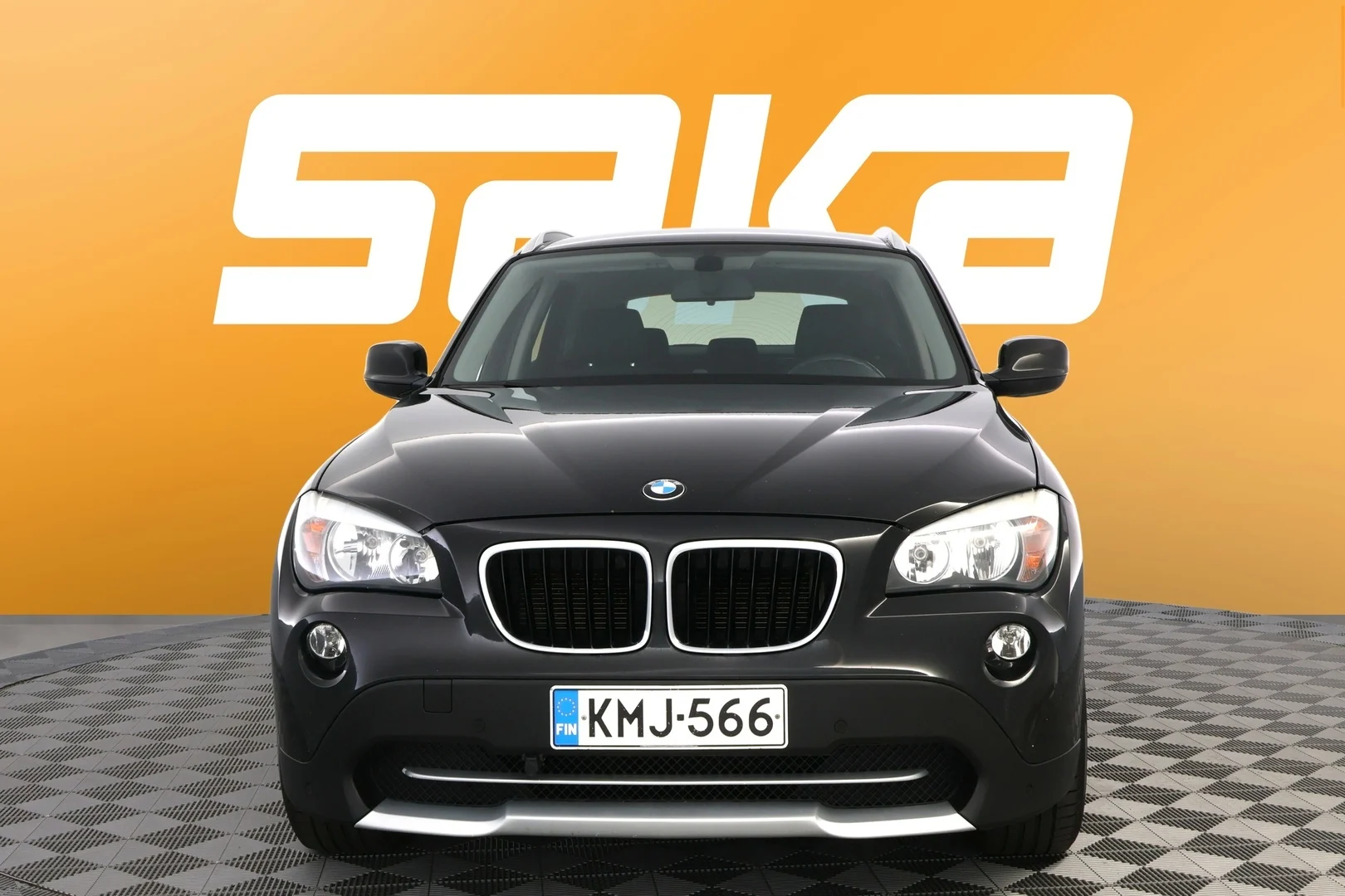 Car Image - 3ndl1inKxhZs8gyd5pNrKy