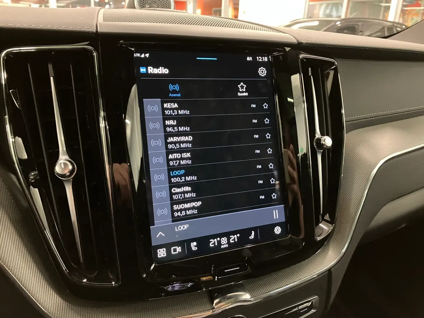 Car Image - 5BK2n8XCIVNUuKxmGm0IKX