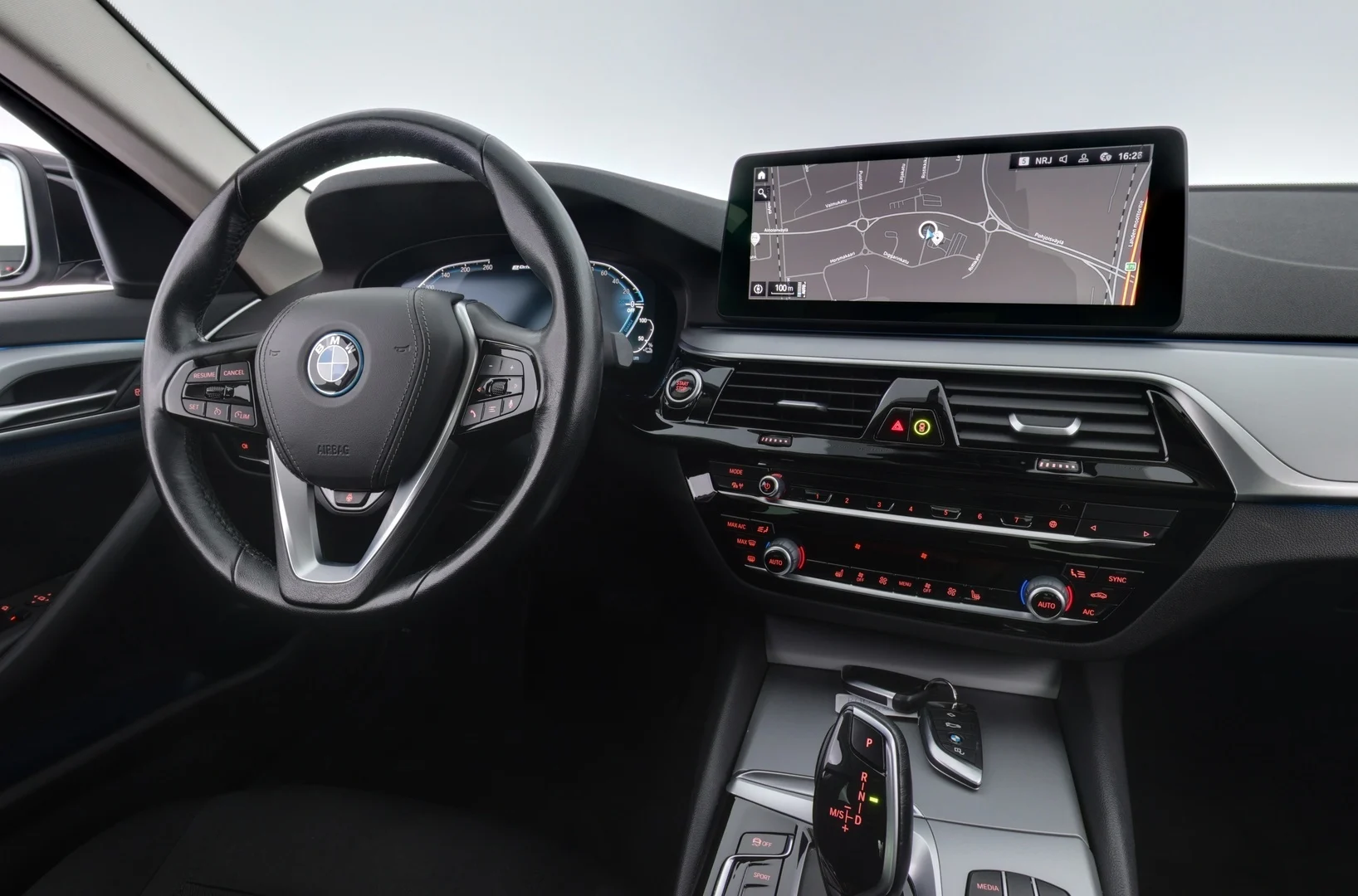 Car Image - 1irmuxXAmUYqIomKOKQ90z