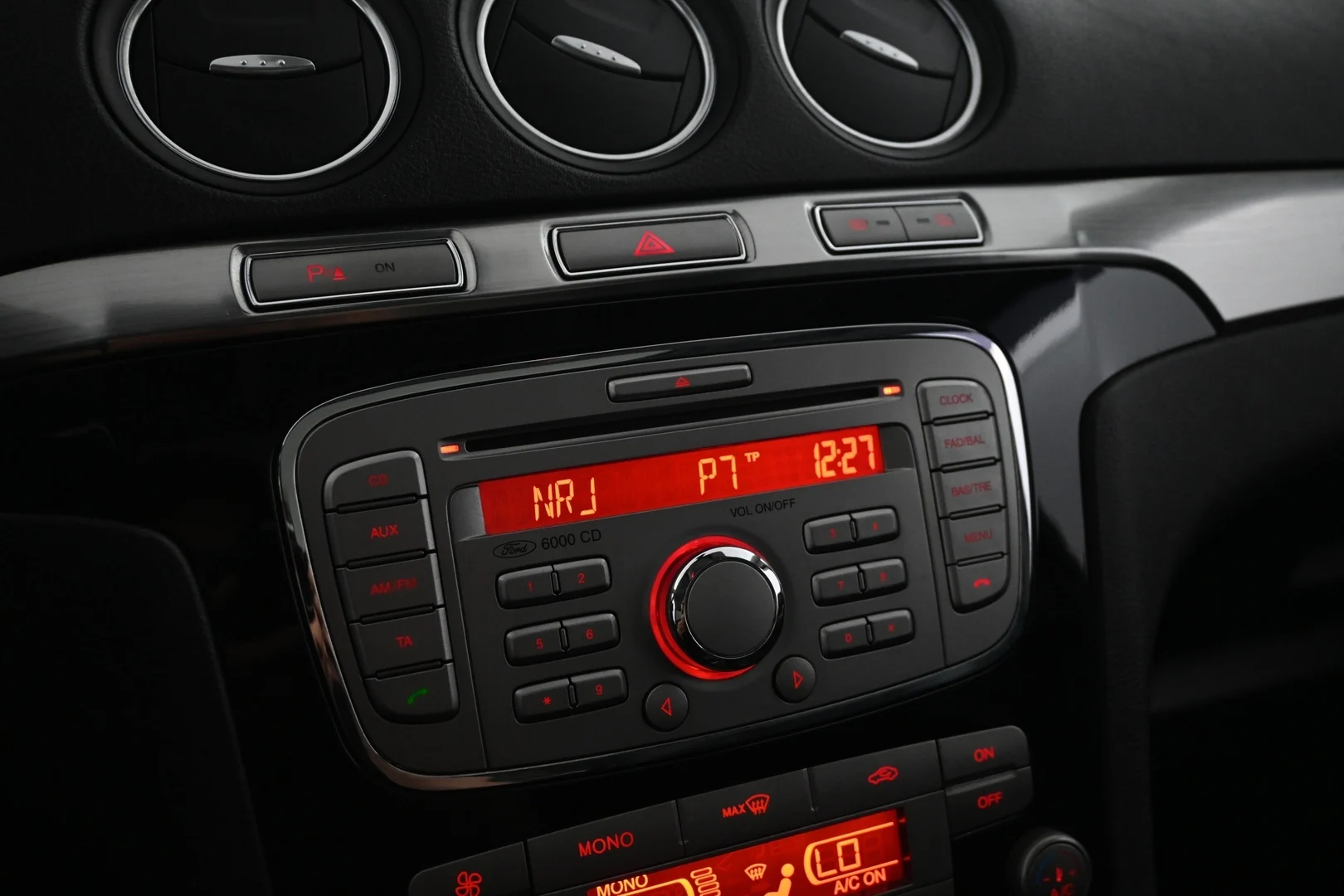 Car Image - 5uUErCPeFmvqQOrhbnAjrR