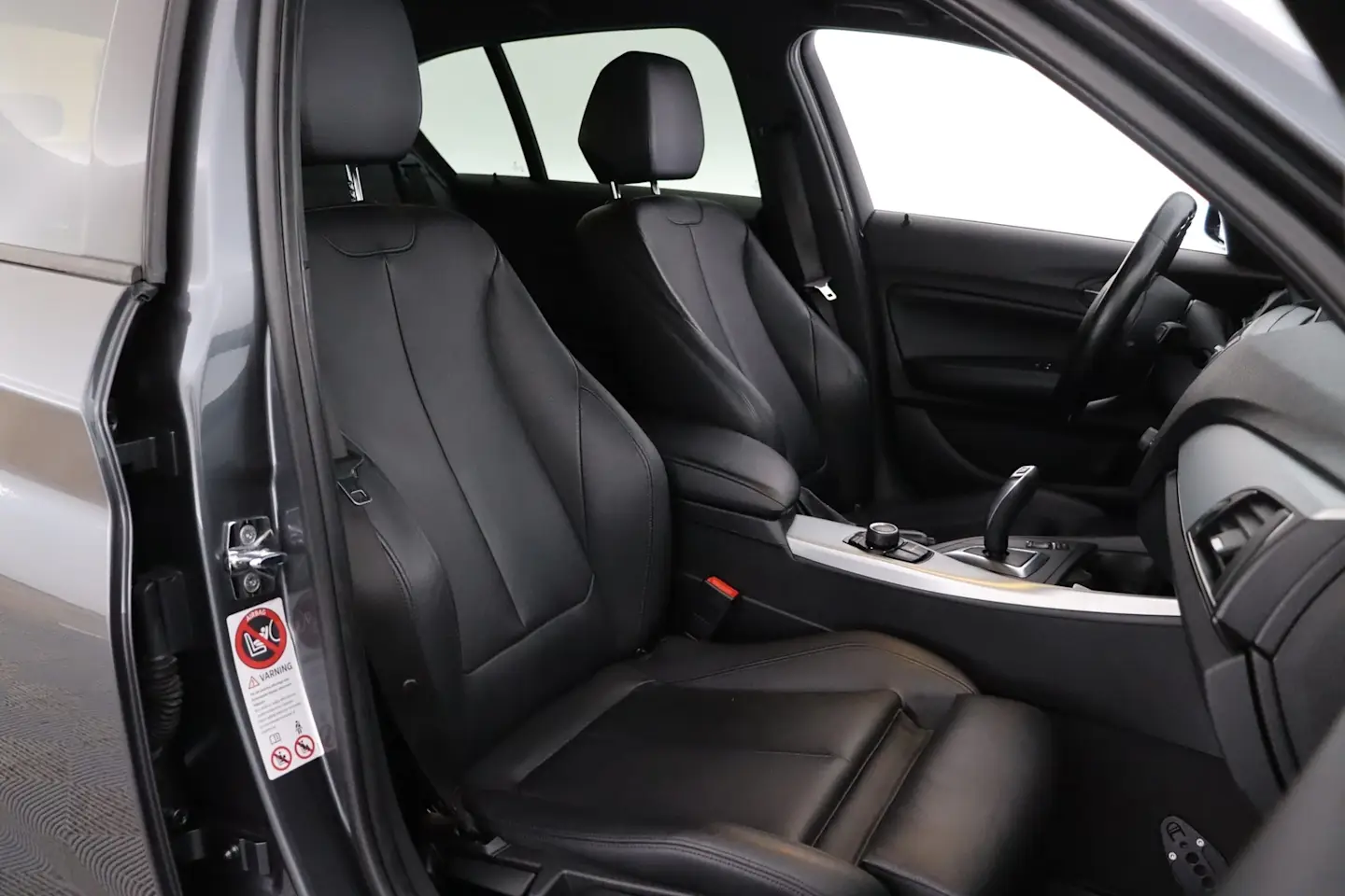 Car Image - 2SgxfWDRfORglu2gLTYOTX