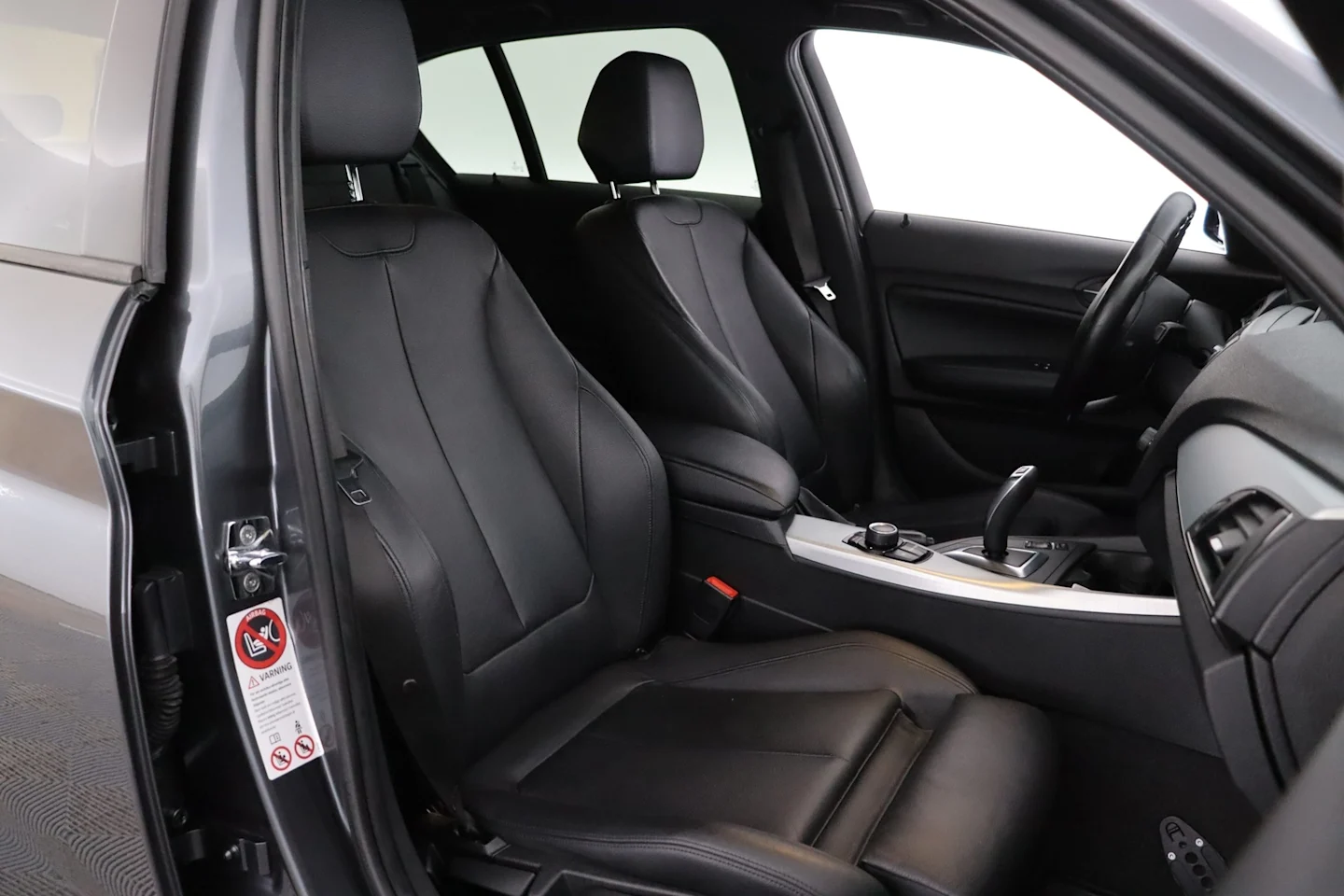 Car Image - 2SgxfWDRfORglu2gLTYOTX