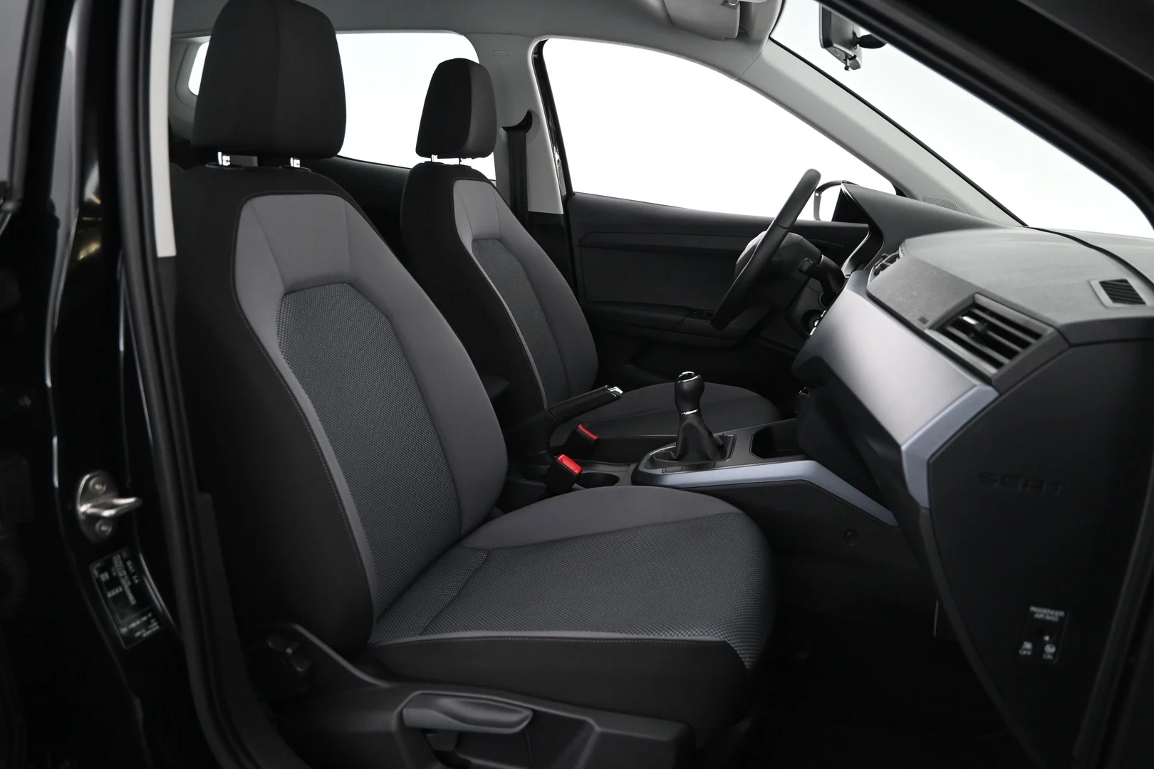 Car Image - 6IAmZ5VfryEH5vVhA40npy