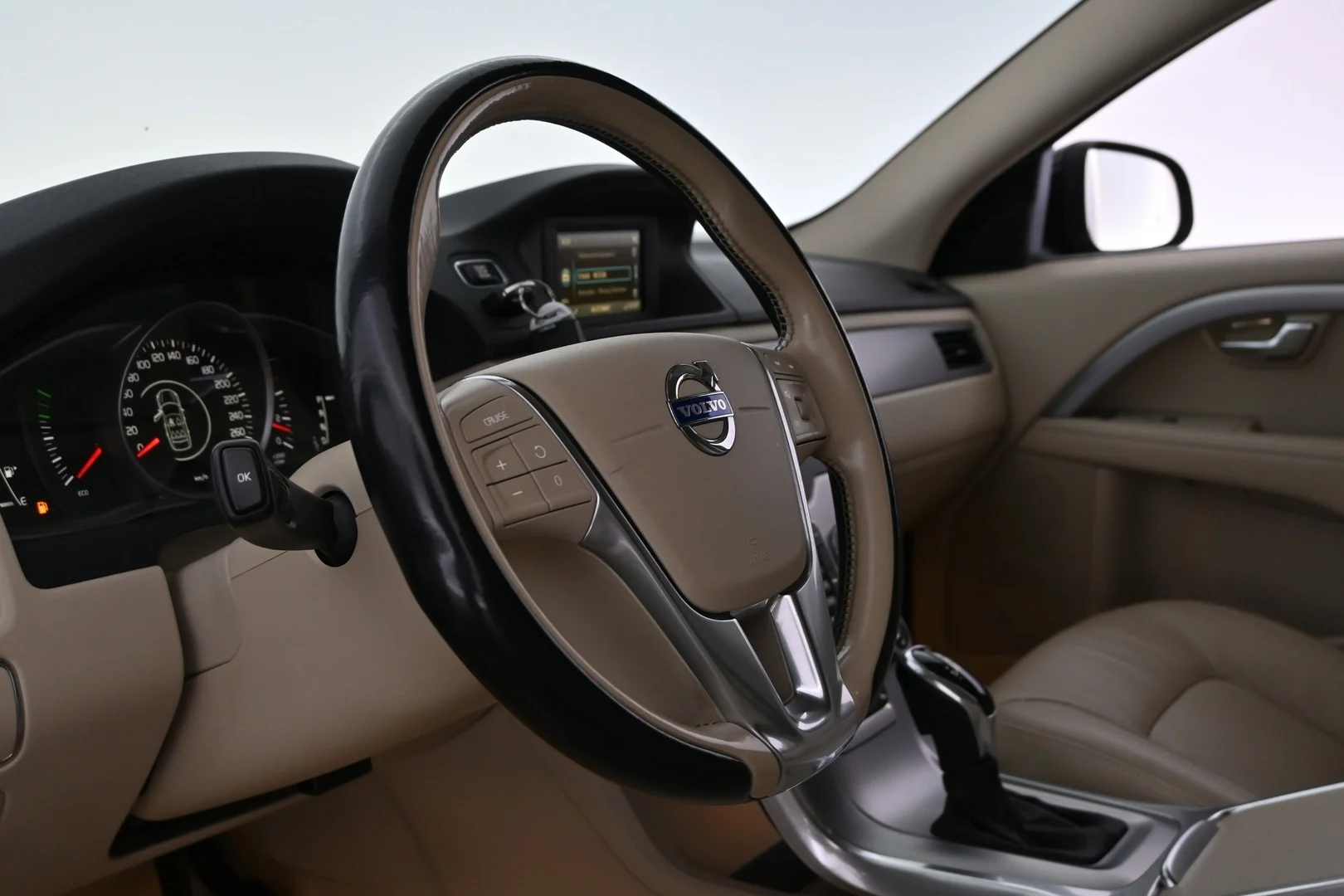 Car Image - 5XDjZaf4LDem7d91QFyuMG