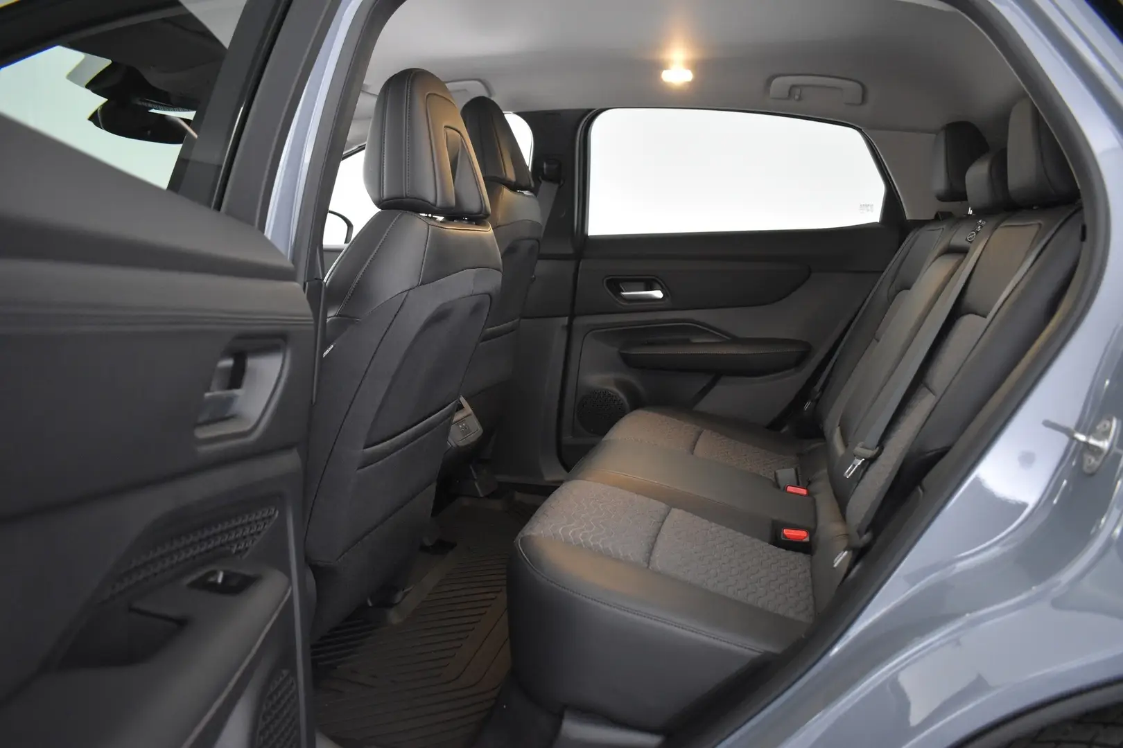 Car Image - 2qy9d3ugfboGEhiW4WeTFZ