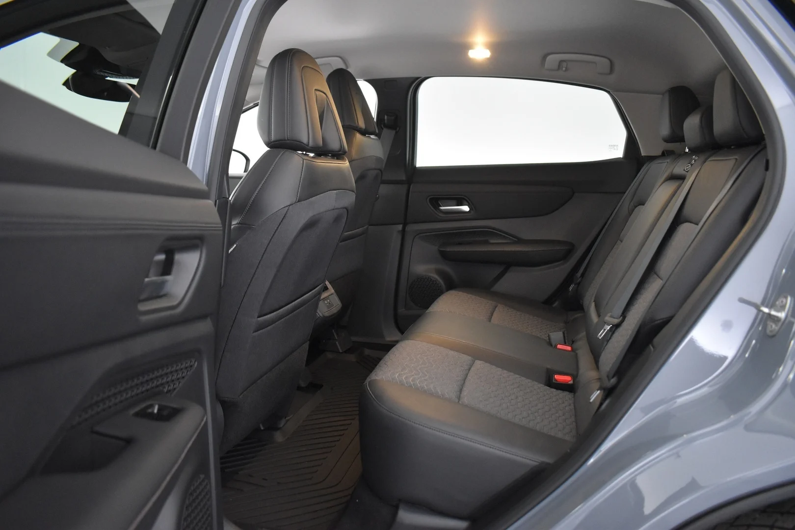 Car Image - 2qy9d3ugfboGEhiW4WeTFZ