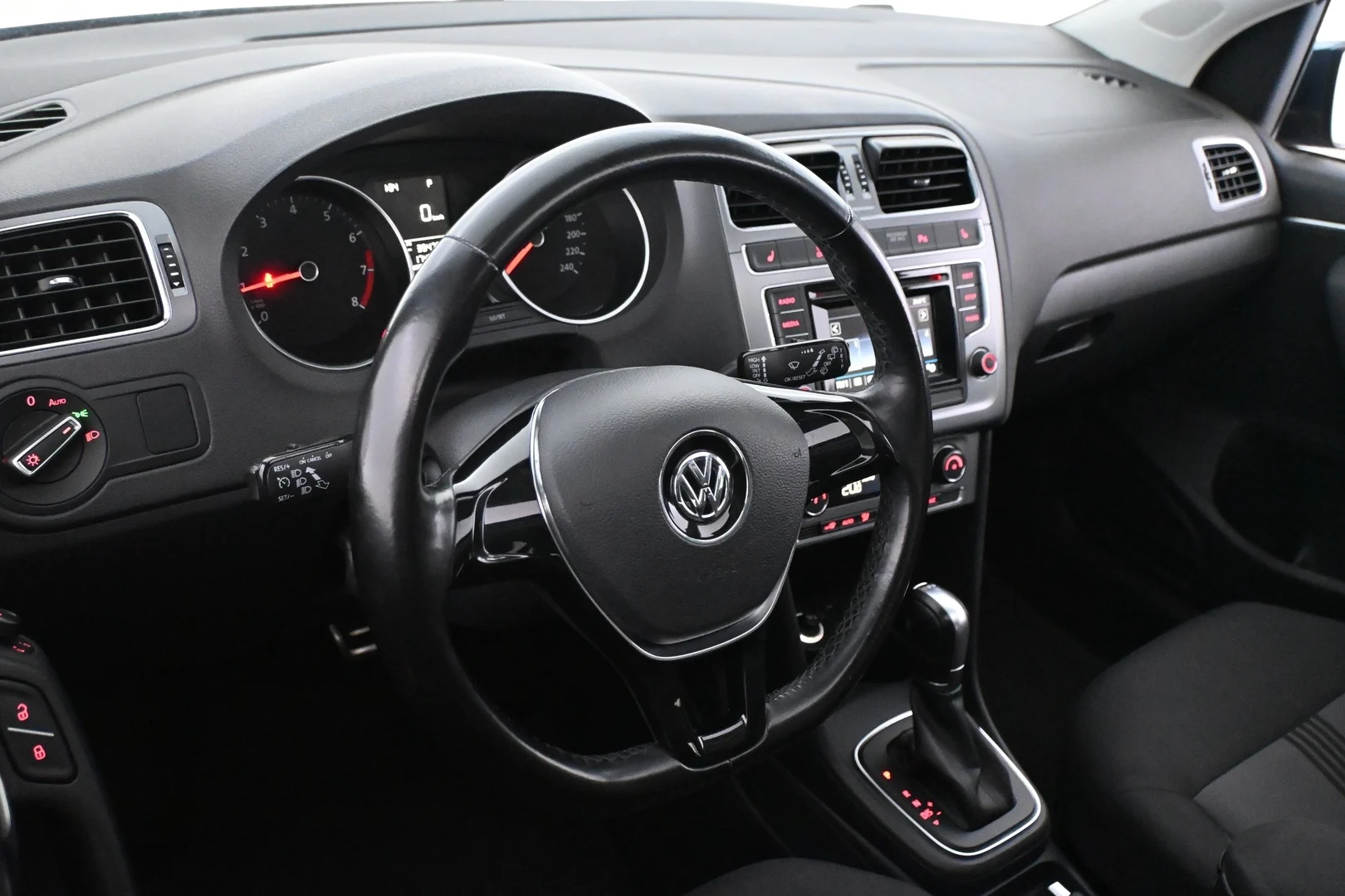 Car Image - 5hRkiupcbR0r24bLlS9lIb