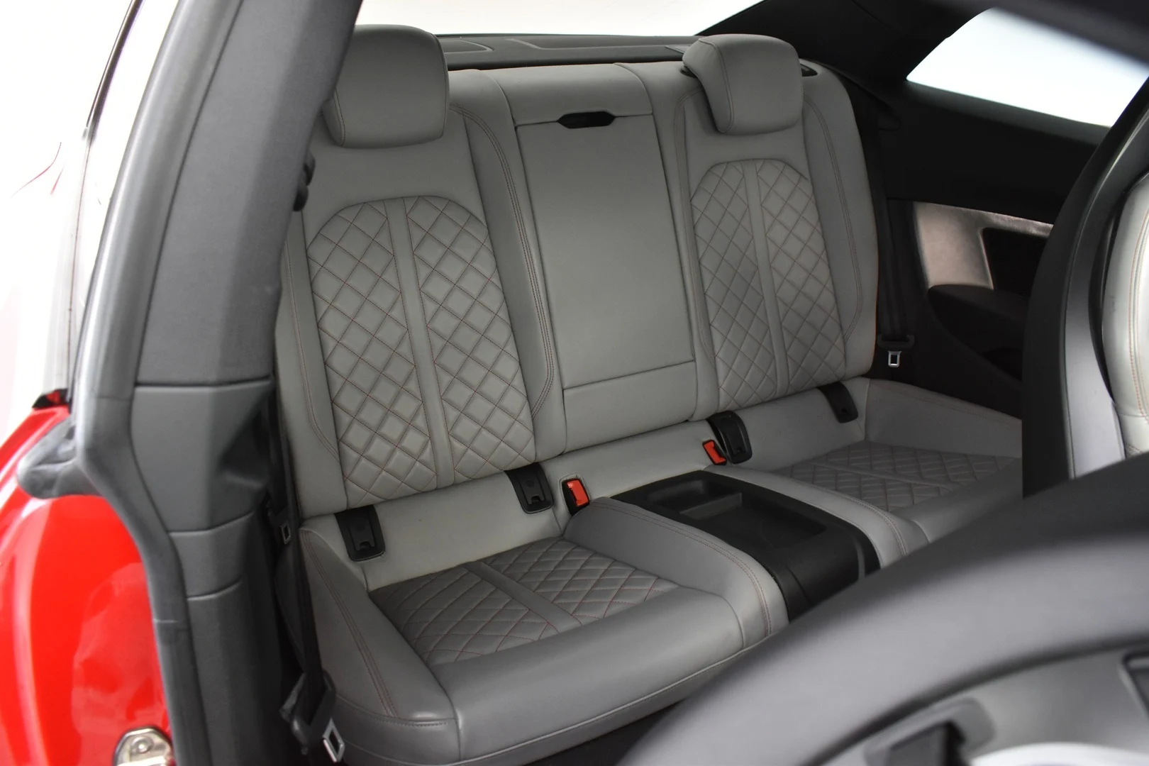 Car Image - Zr4snnX6glUjlaPWOMnul