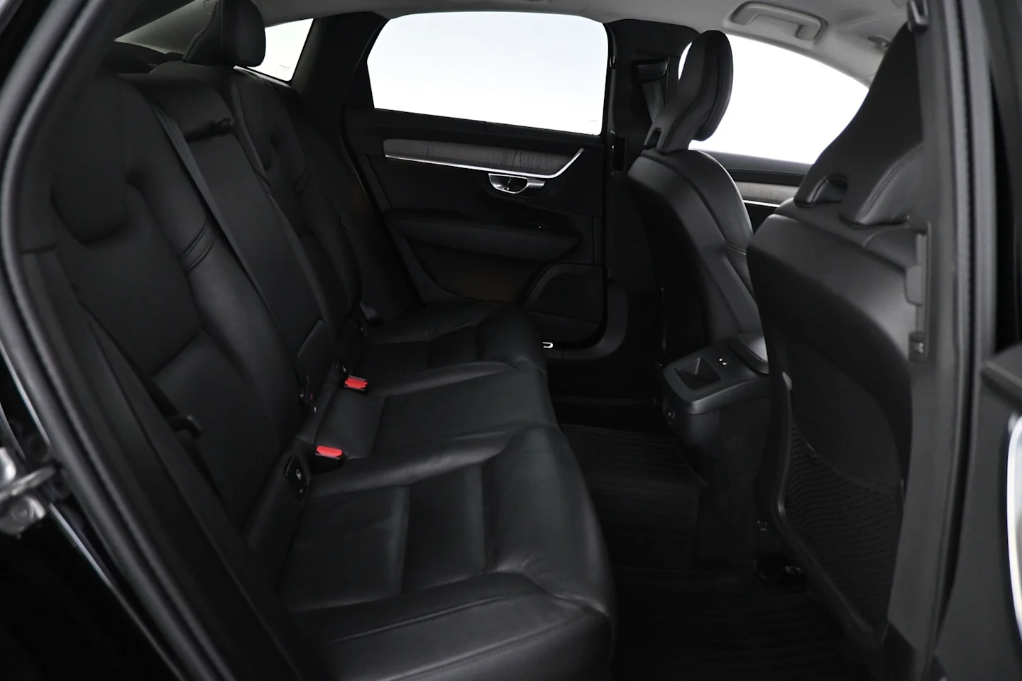 Car Image - 4xaQBJMt9sqErWu7xChVJl