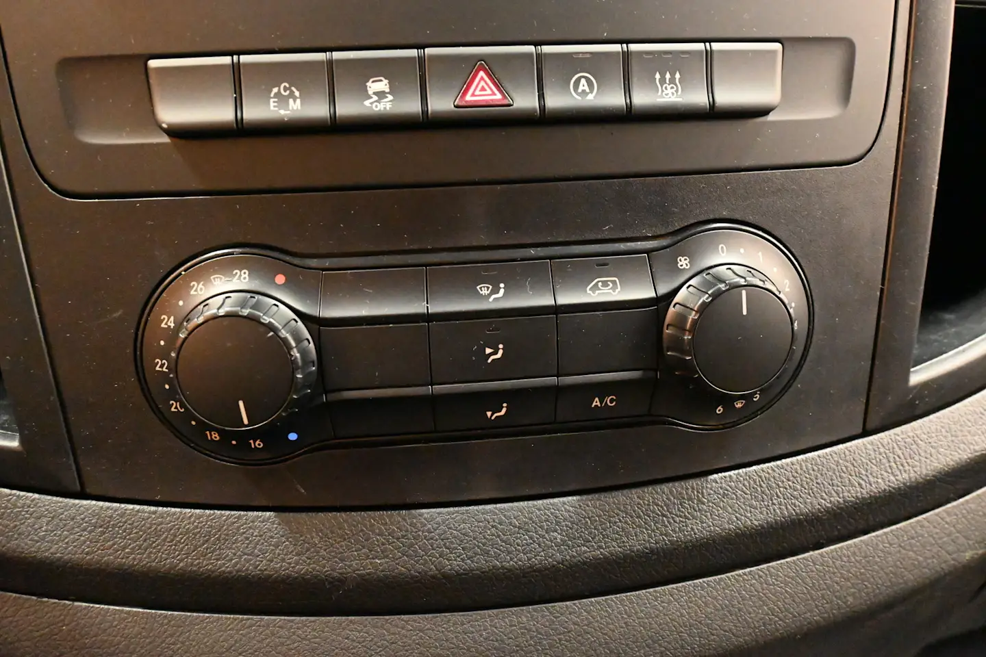 Car Image - 7x8p9ib7VAHefuk1wXGh7V