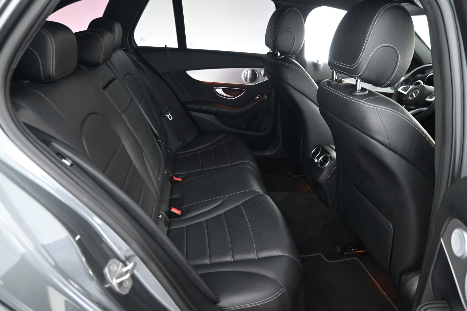 Car Image - 7LNFkVpi1e64AKxoSotI8o