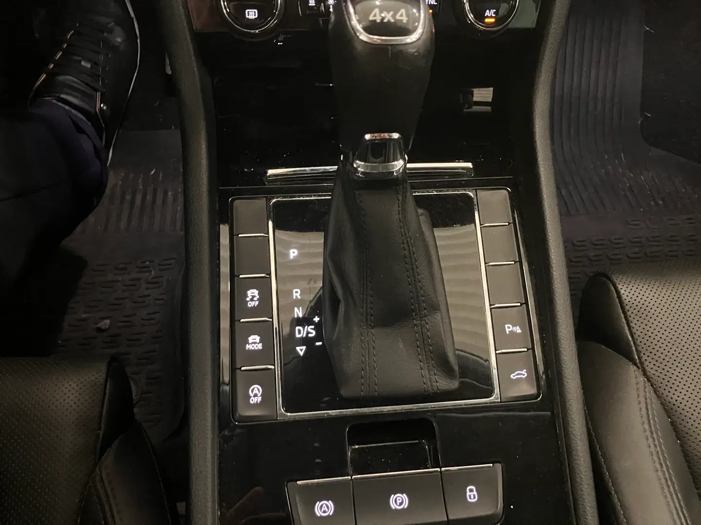 Car Image - 2bk4CSUoXNNNKO9Q94Tha