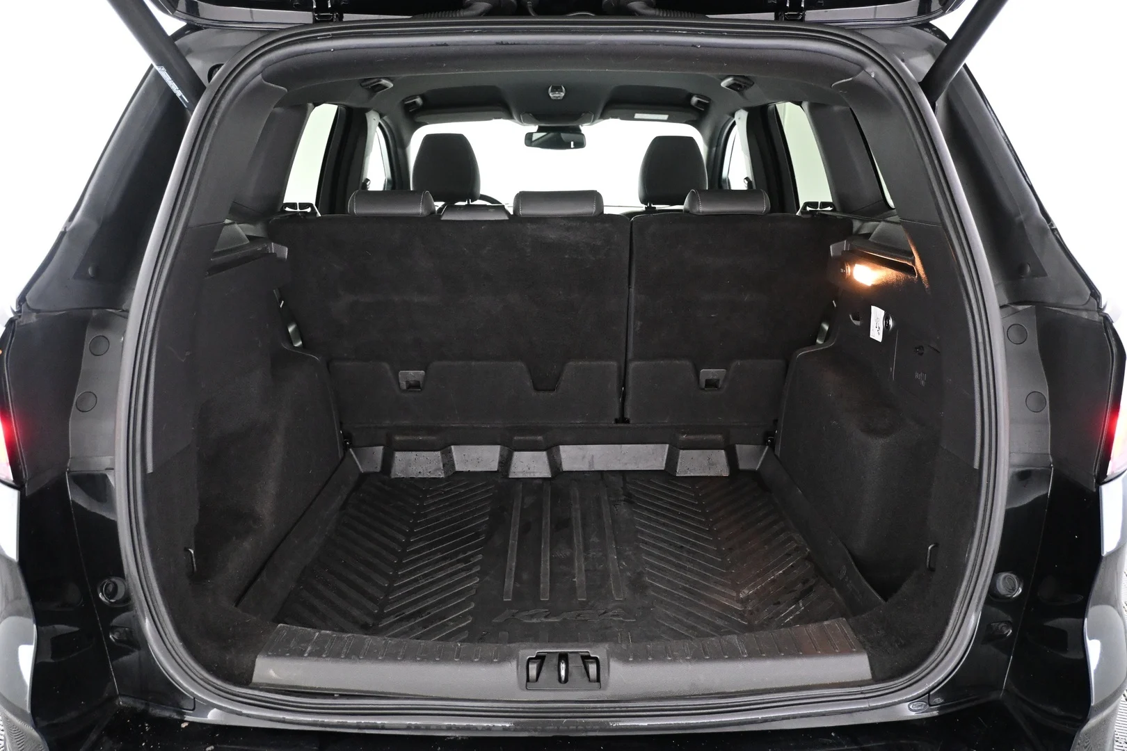 Car Image - 1pkkfTVuoubDaeg6lwfKQo