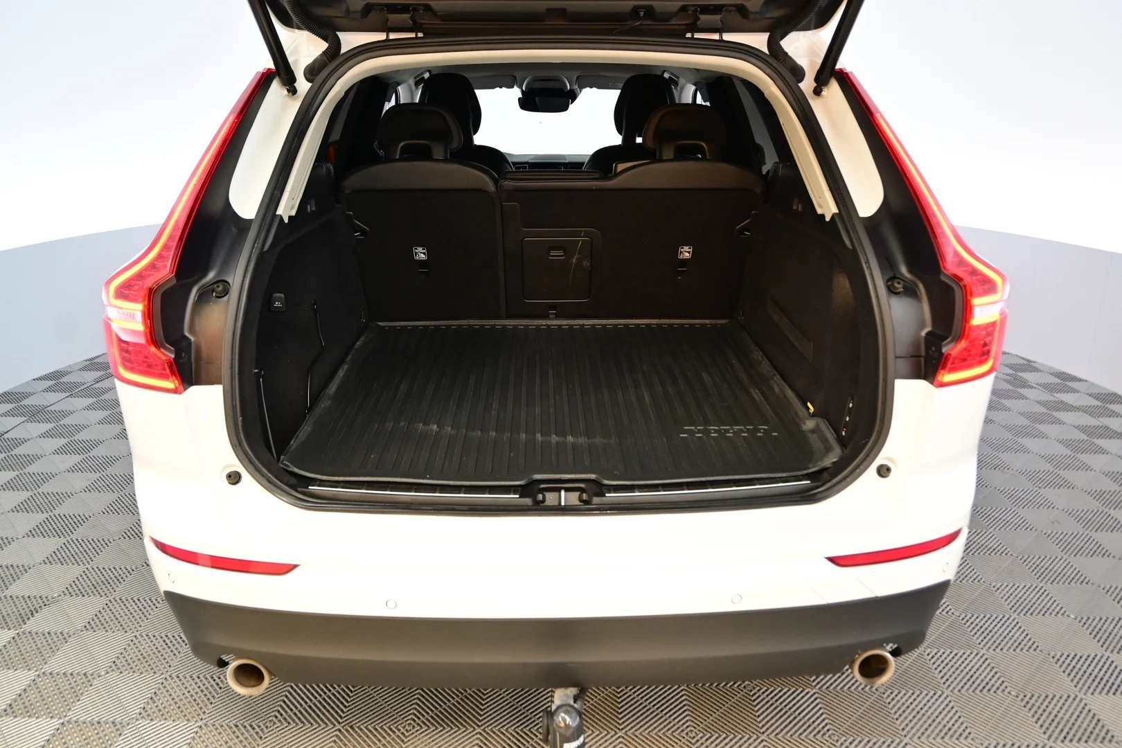 Car Image - 6uaRijBocS8zjbM9BGj1pw