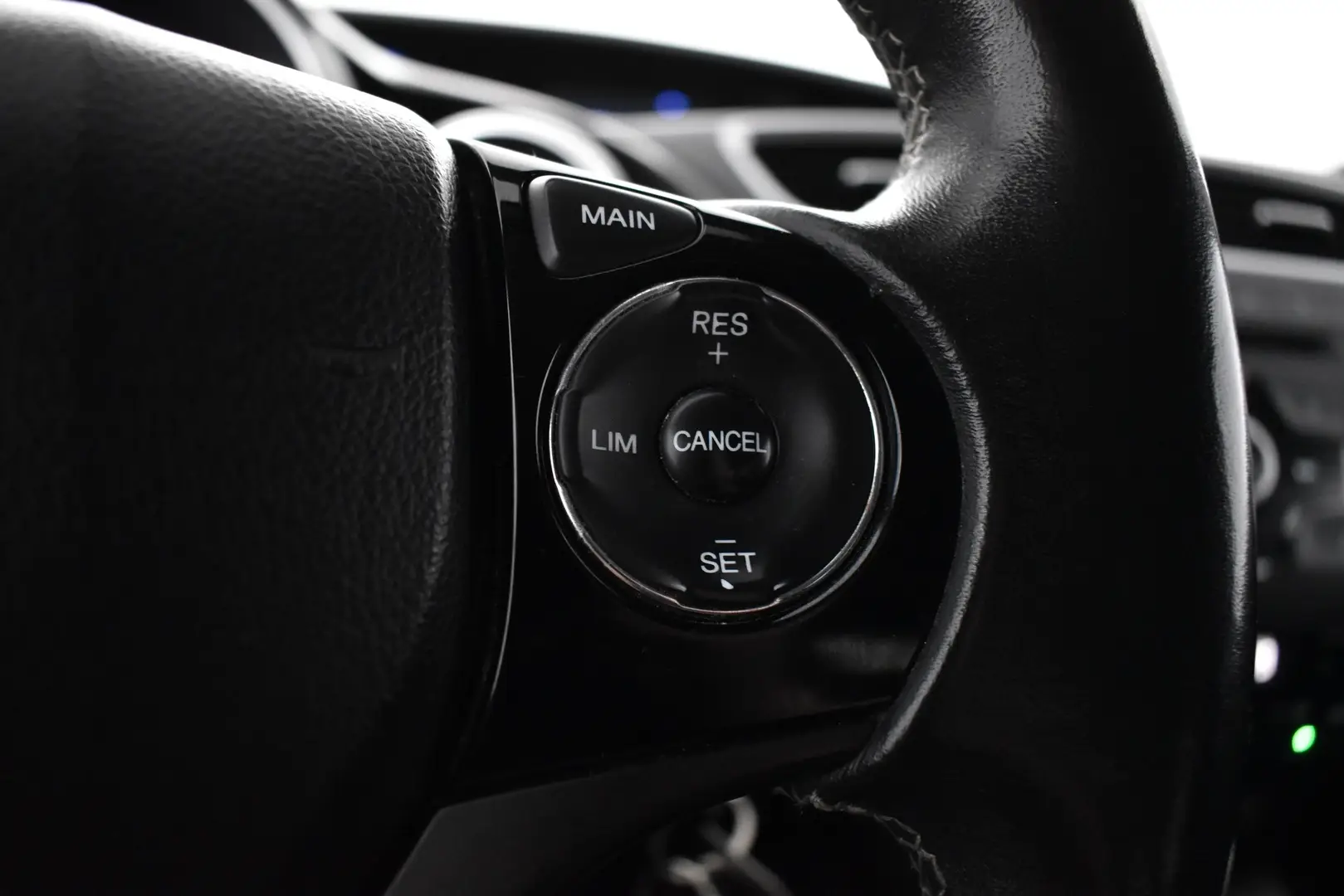 Car Image - 7bMxSMaDvgfKvCkYnjCXln