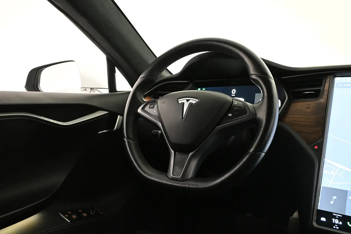 Car Image - 583G0ag8Vzekd8d5Lwxrlg