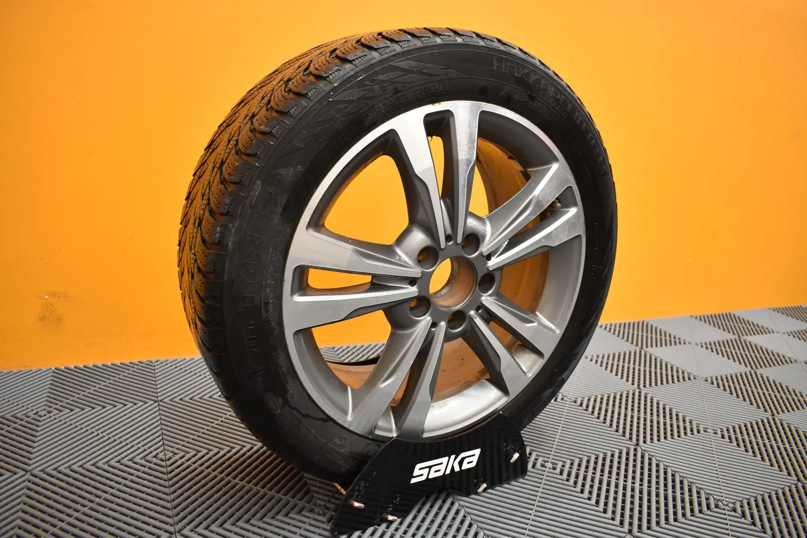Car Image - 5elYf80JxuBhuMjtxi5uoS