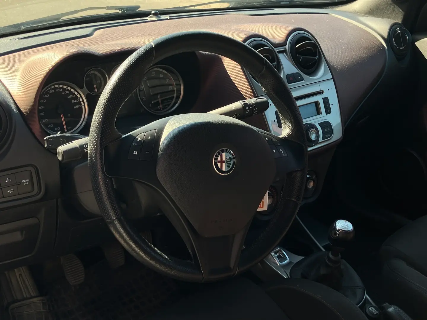 Car Image - 7ydKj9Nz8hufxerHE6A1tR