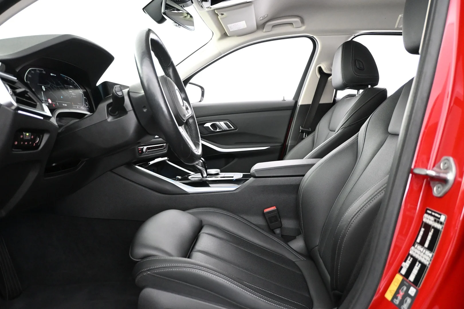 Car Image - 2nvYEjwoP3b3gwTgLPkAnF