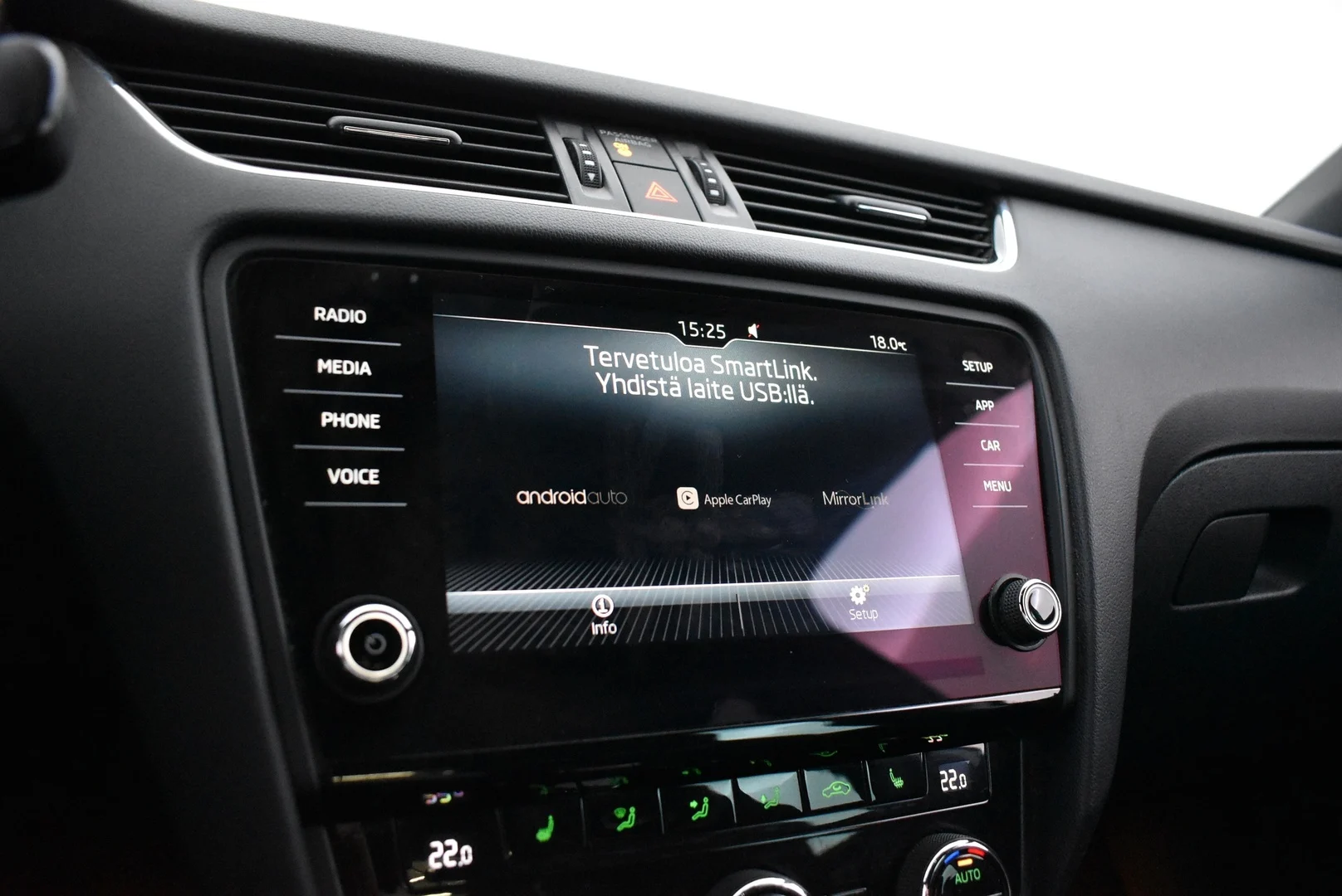 Car Image - 6oKzbfrQbooaz7rsUARz6u