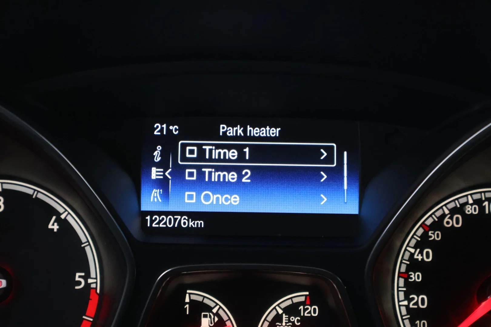 Car Image - 7ze8eVIVTJbPgFachU5IP6