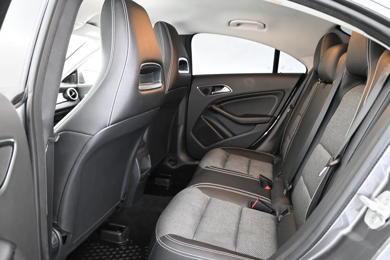 Car Image - 7ymMi03SbAgx9xkMzeZXl3
